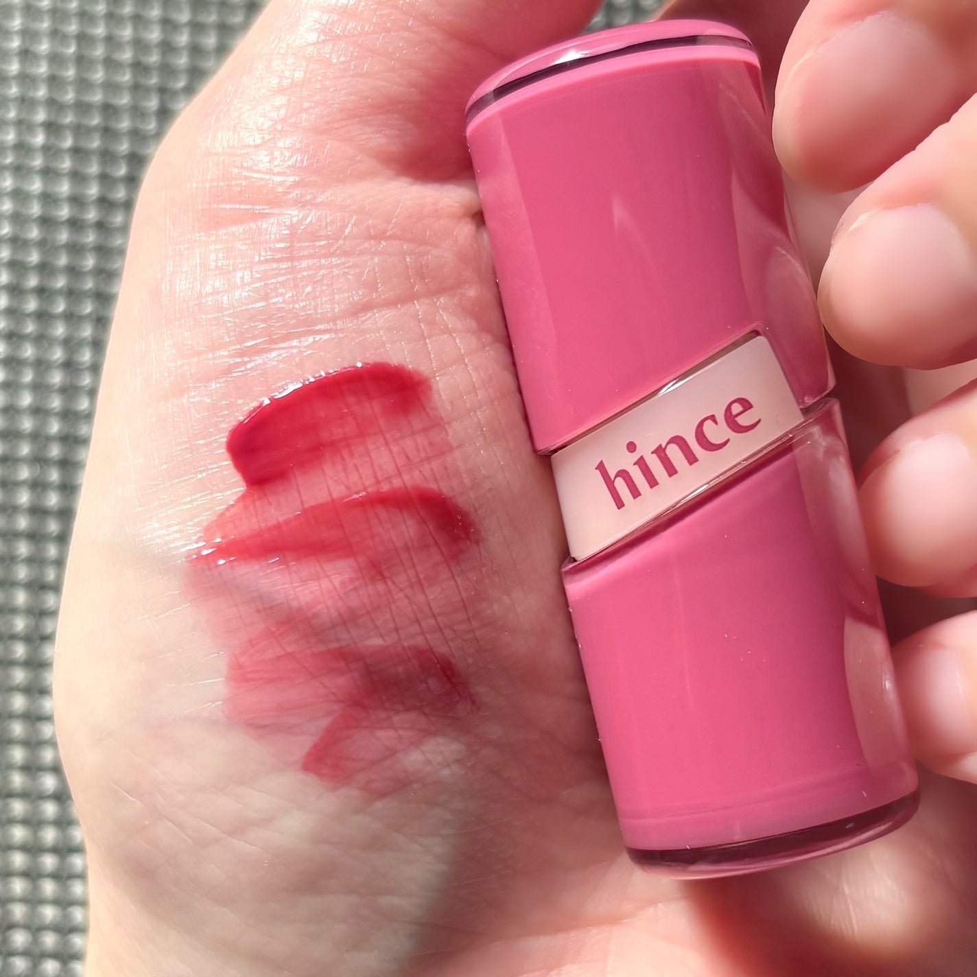 ロウグロウジェルティント/hince/リップティントを使ったクチコミ(5枚目)