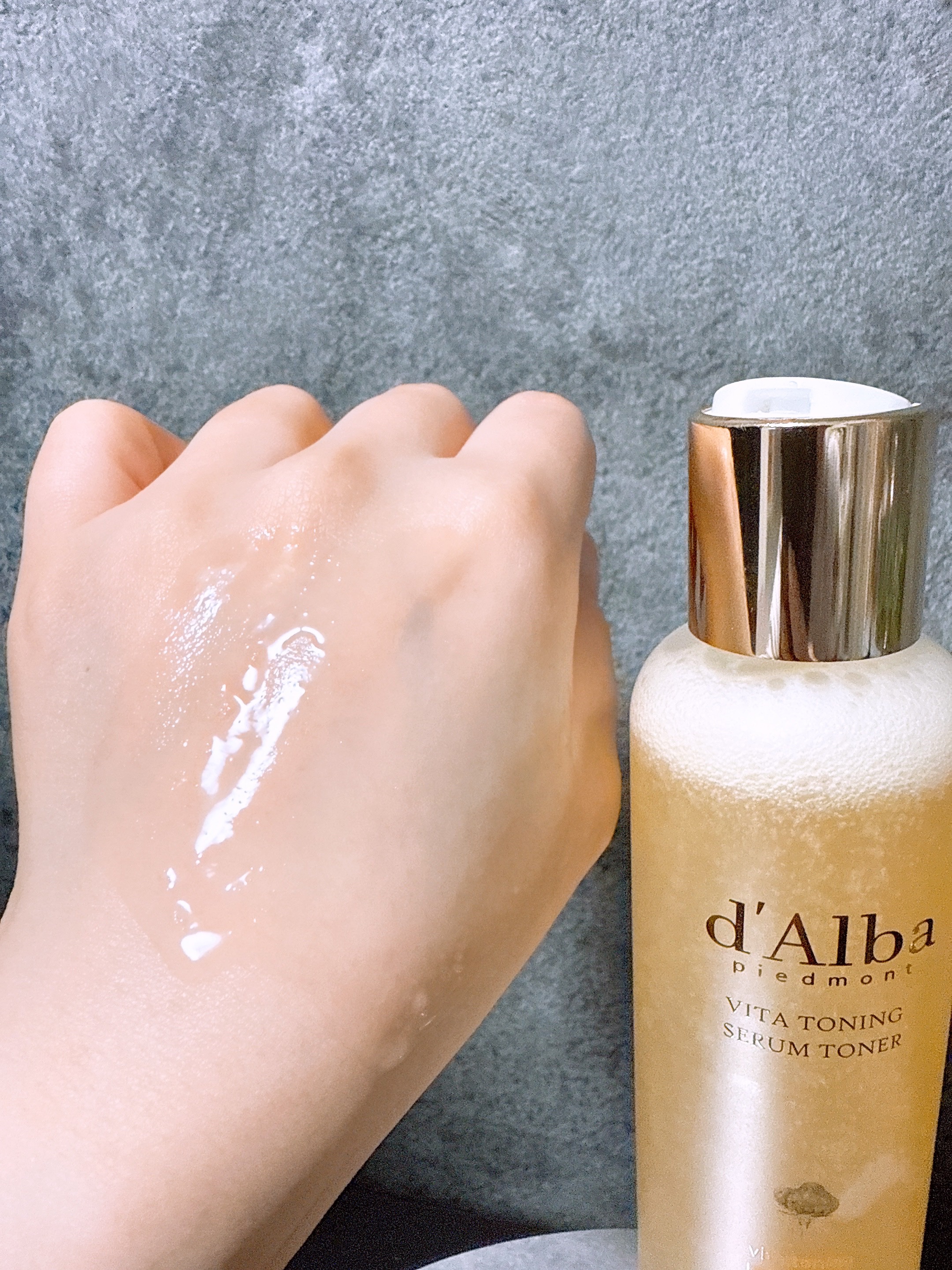 ビタトーニングカプセルセラム/ダルバ/美容液を使ったクチコミ（3枚目）