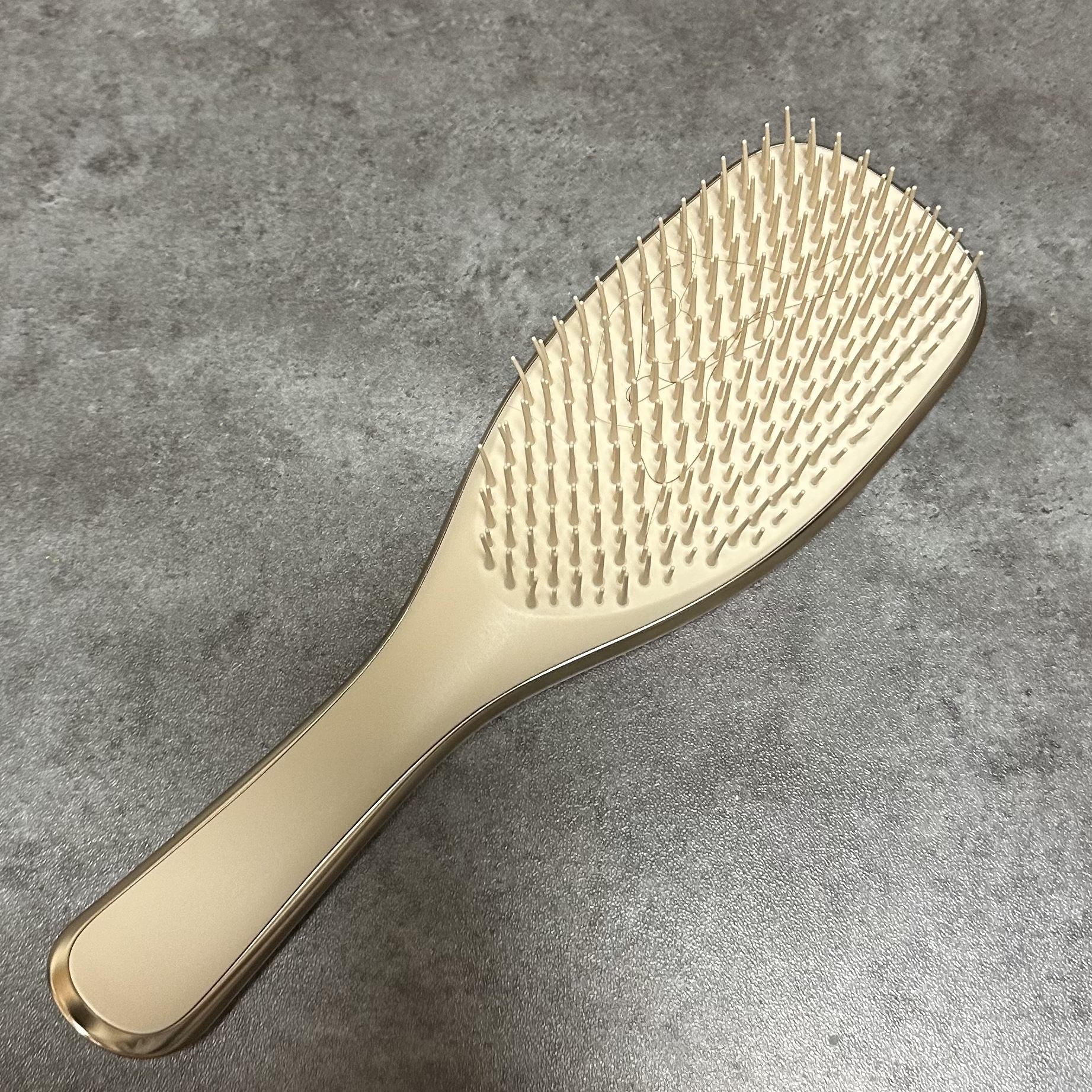 ザ・アルティメットディタングラー Luxe/TANGLE TEEZER/ヘアブラシを使ったクチコミ（3枚目）