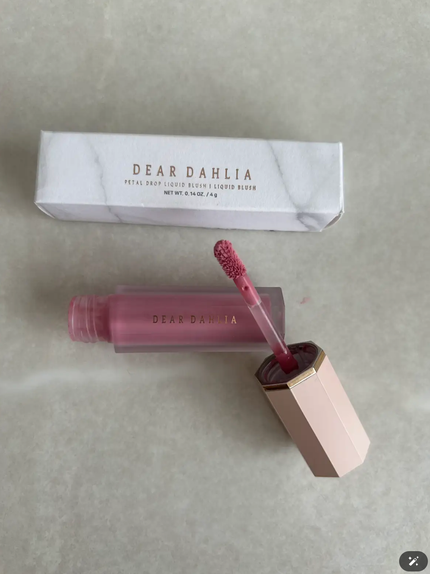 ペタルドロップリキッドブラッシャー/DEAR DAHLIA/リキッドチークを使ったクチコミ(1枚目)