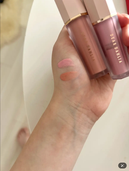 ペタルドロップリキッドブラッシャー/DEAR DAHLIA/リキッドチークを使ったクチコミ(2枚目)