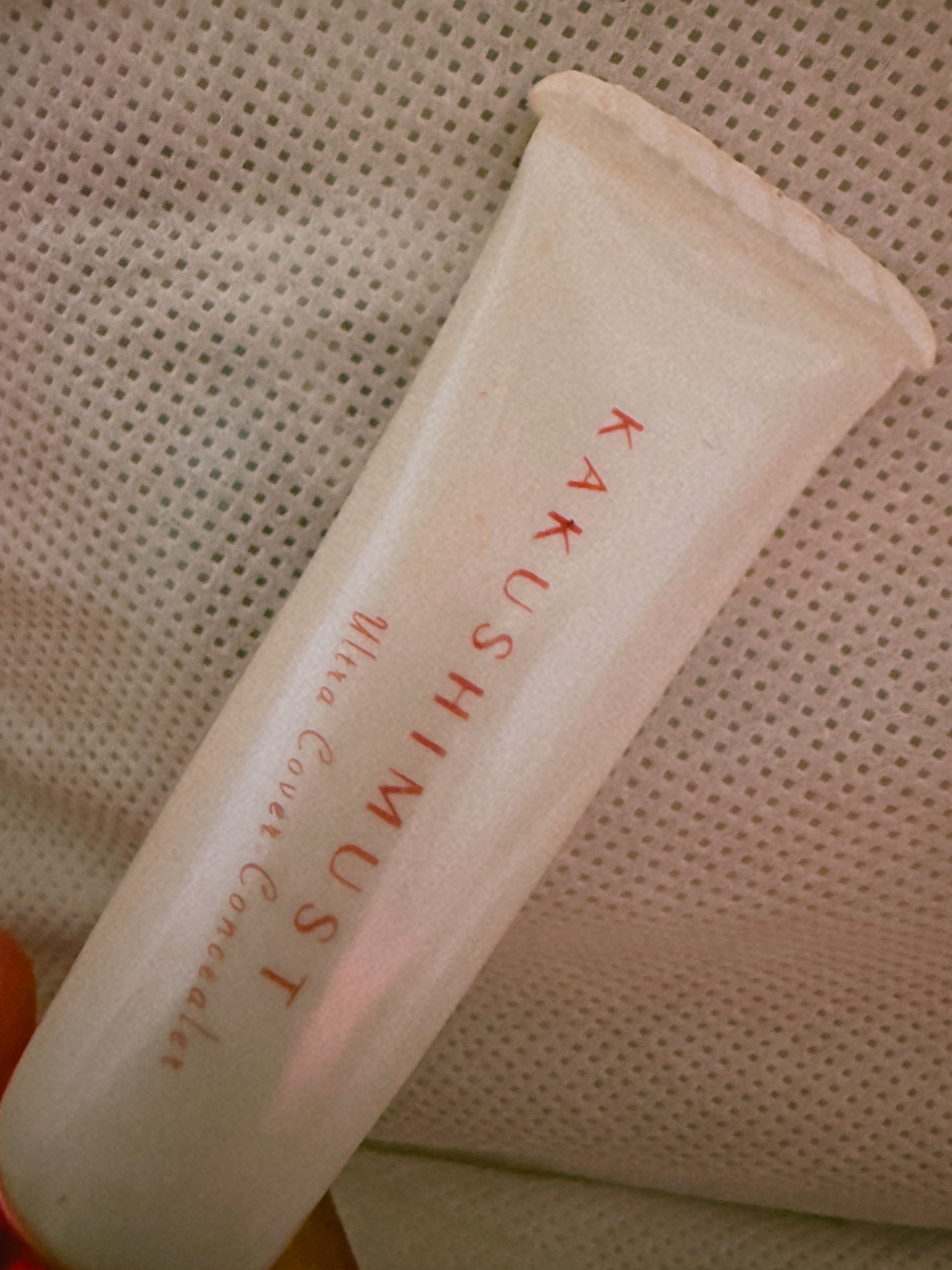 ウルトラカバーコンシーラー/カクシマスト/クリームコンシーラーを使ったクチコミ（1枚目）