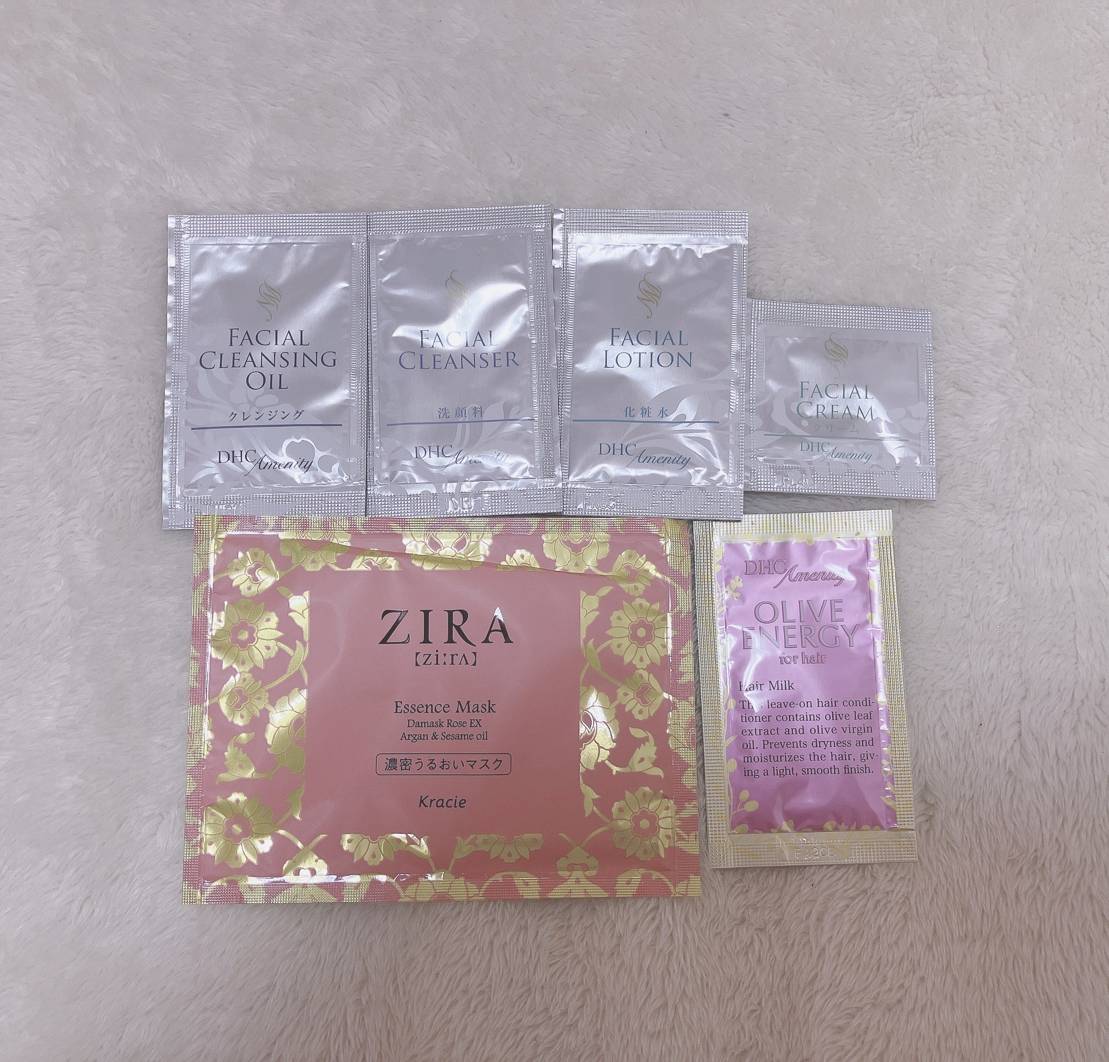 ＿＿＿♥

ジーラ 濃密うるおいマスク

DHC薬用ディープクレンジングオイル、マイルドフォーミングウォッシュ、ダブルモイスチュアローション、ダブルモイスチュアクリーム、アメニティヘアミルク ハーバル･ウッディの香り

ホテルのアメニティに