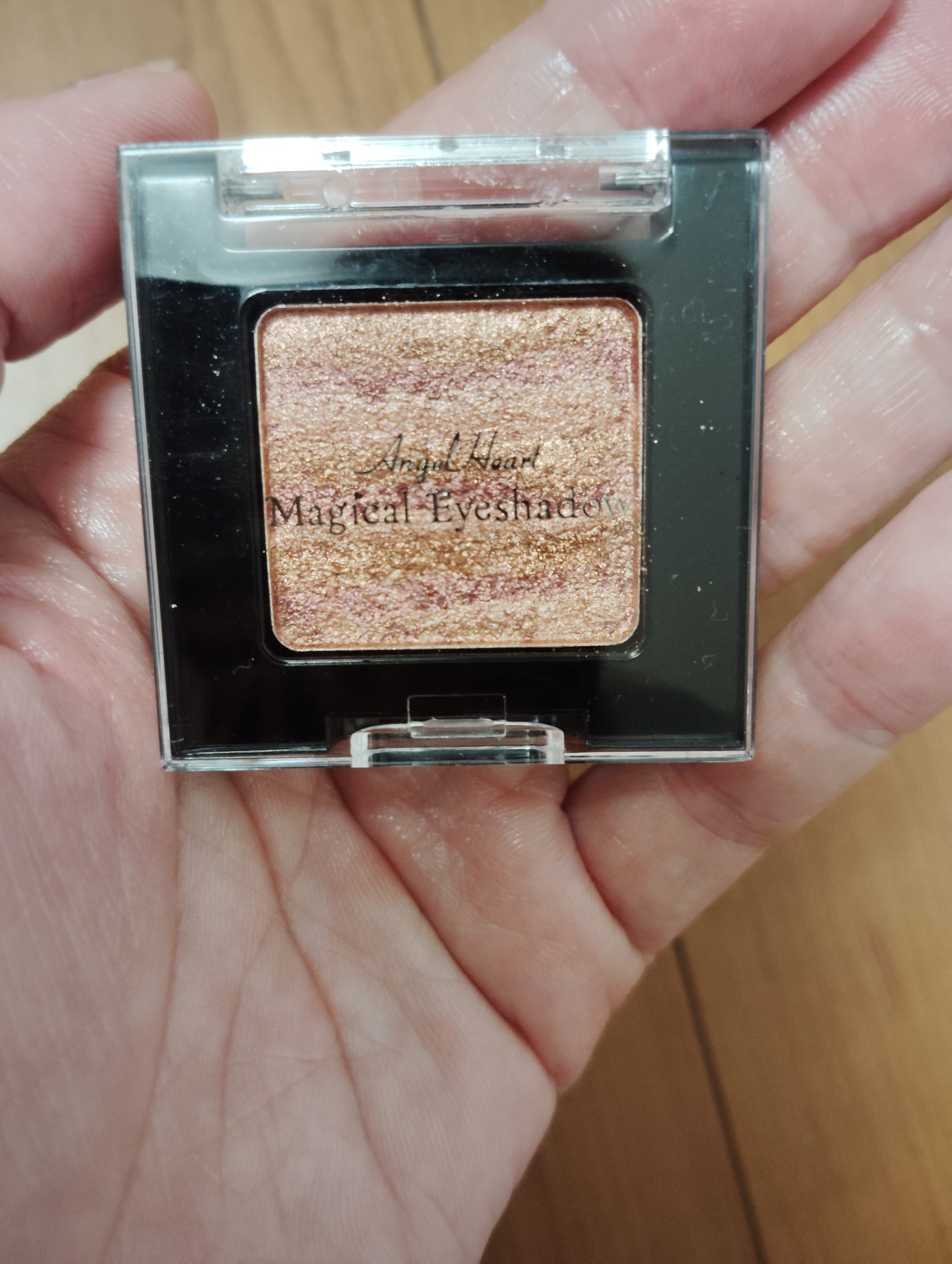 マジカルアイシャドウ/エンジェルハート/単色アイシャドウを使ったクチコミ（1枚目）