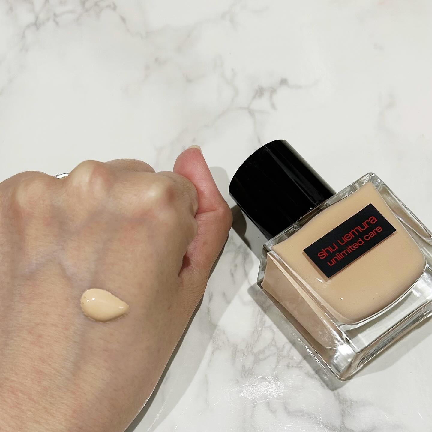 アンリミテッド ケア ツヤ セラム ファンデーション/shu uemura/リキッドファンデーションを使ったクチコミ（2枚目）