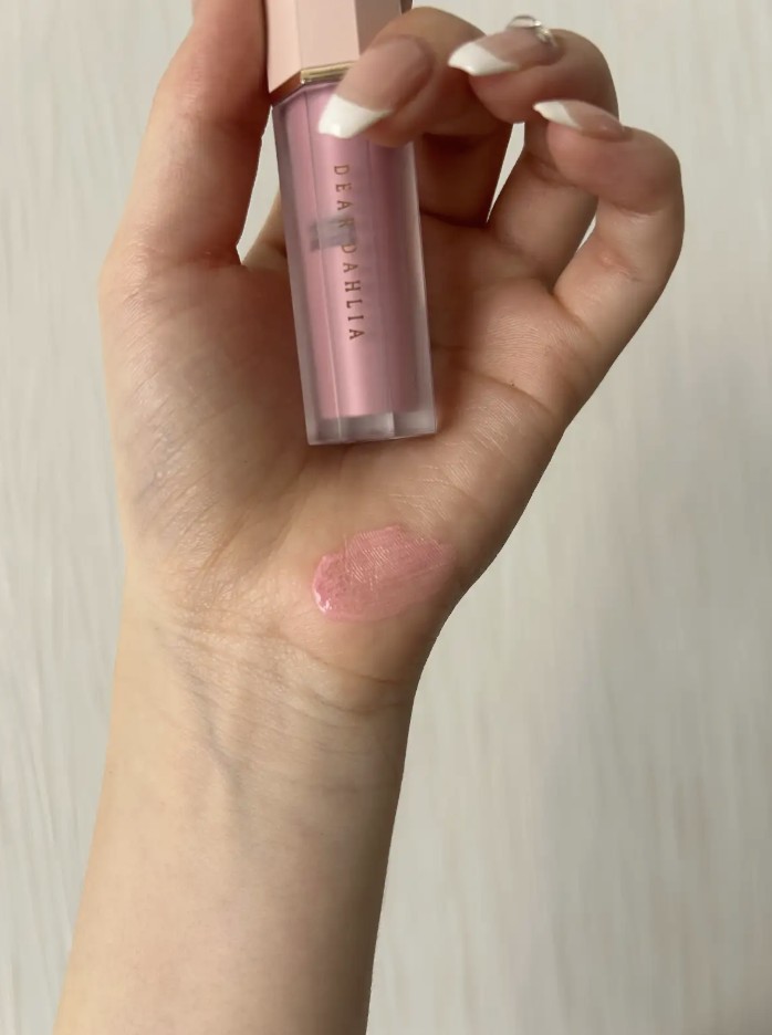 ペタルドロップリキッドブラッシャー/DEAR DAHLIA/リキッドチークを使ったクチコミ（2枚目）