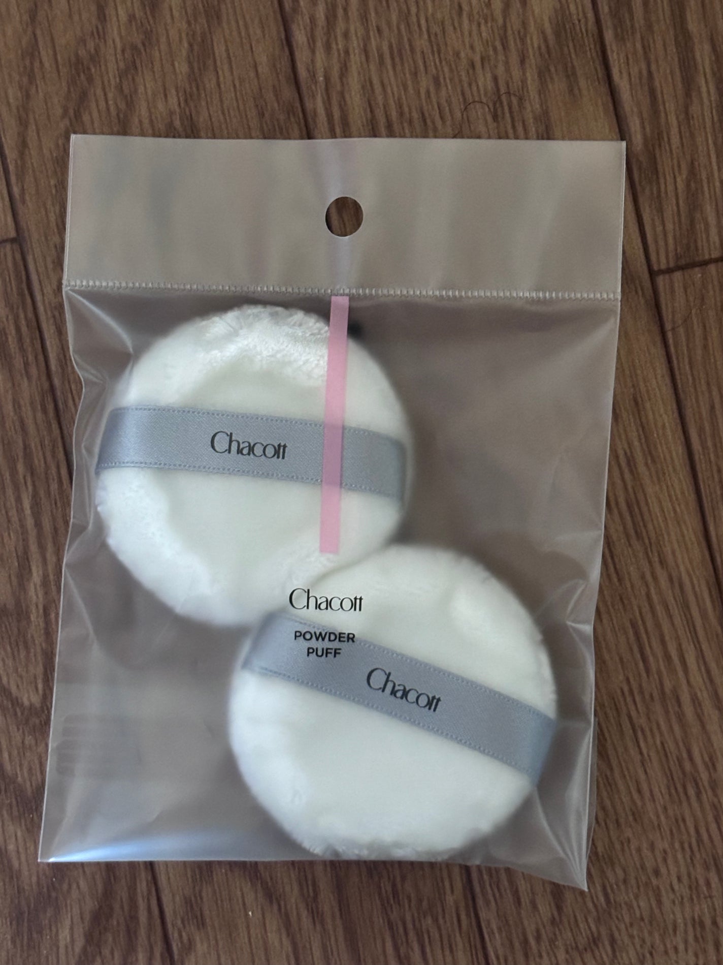 フィニッシングパウダー マット/チャコット・コスメティクス/ルースパウダーを使ったクチコミ(2枚目)