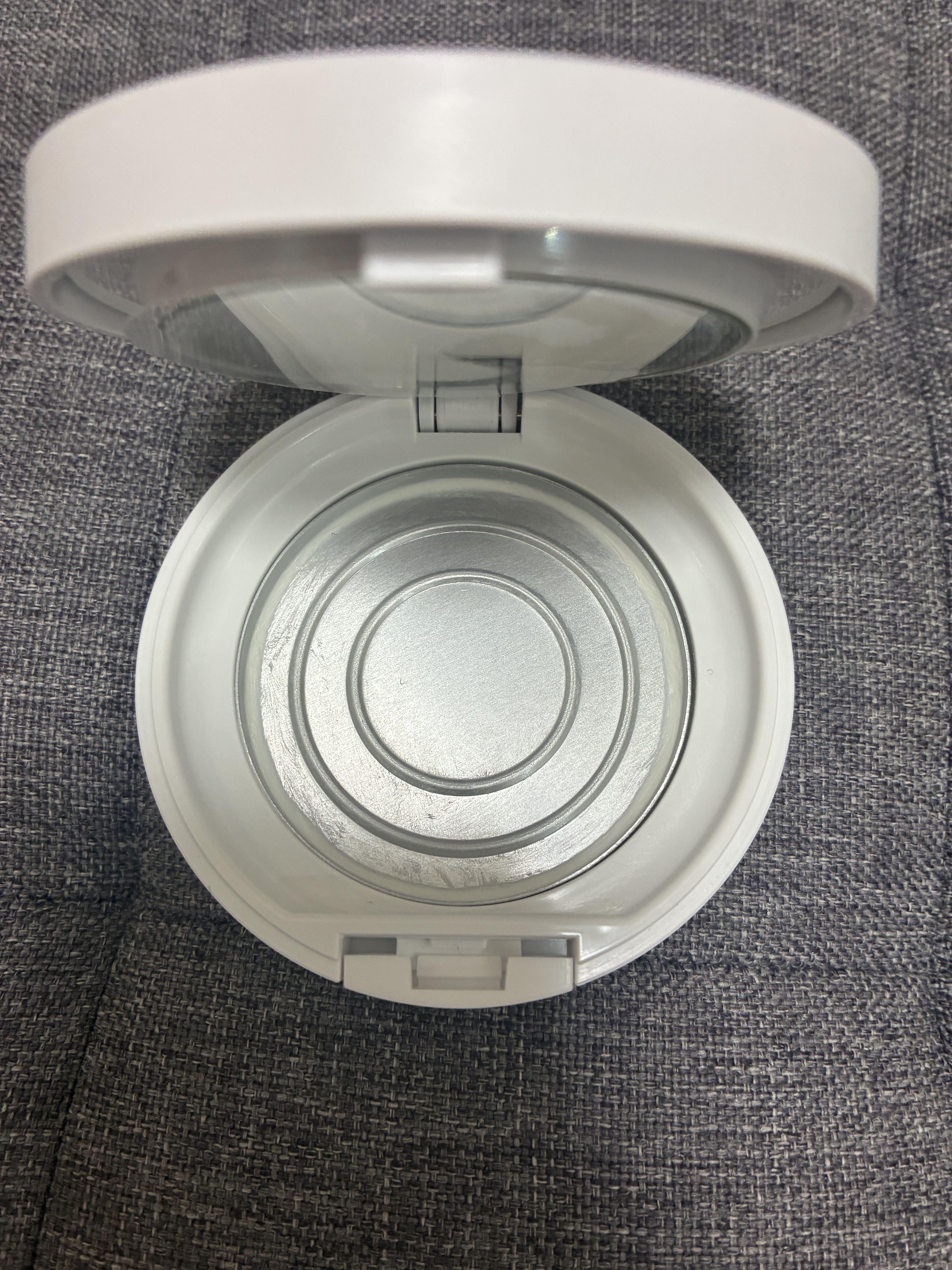 ミネラルイレイザーバーム SPF20 PA++/MiMC/化粧下地を使ったクチコミ（2枚目）