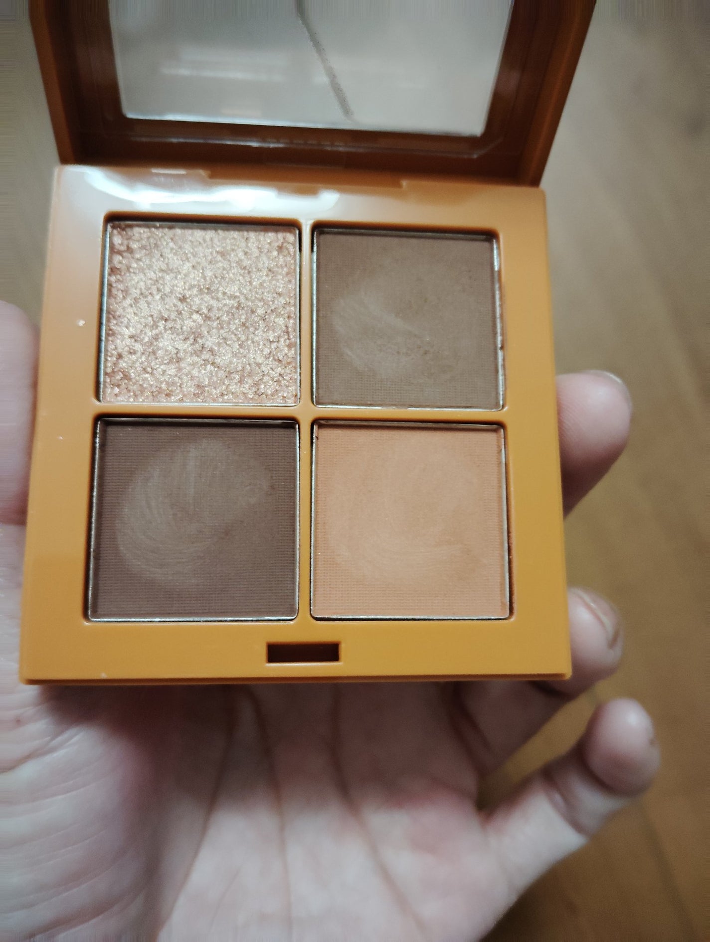 RI♡ on LIPS 「エトワルローズ 4色アイシャドウ02 オレンジブロッサム思い通..」(2枚目)