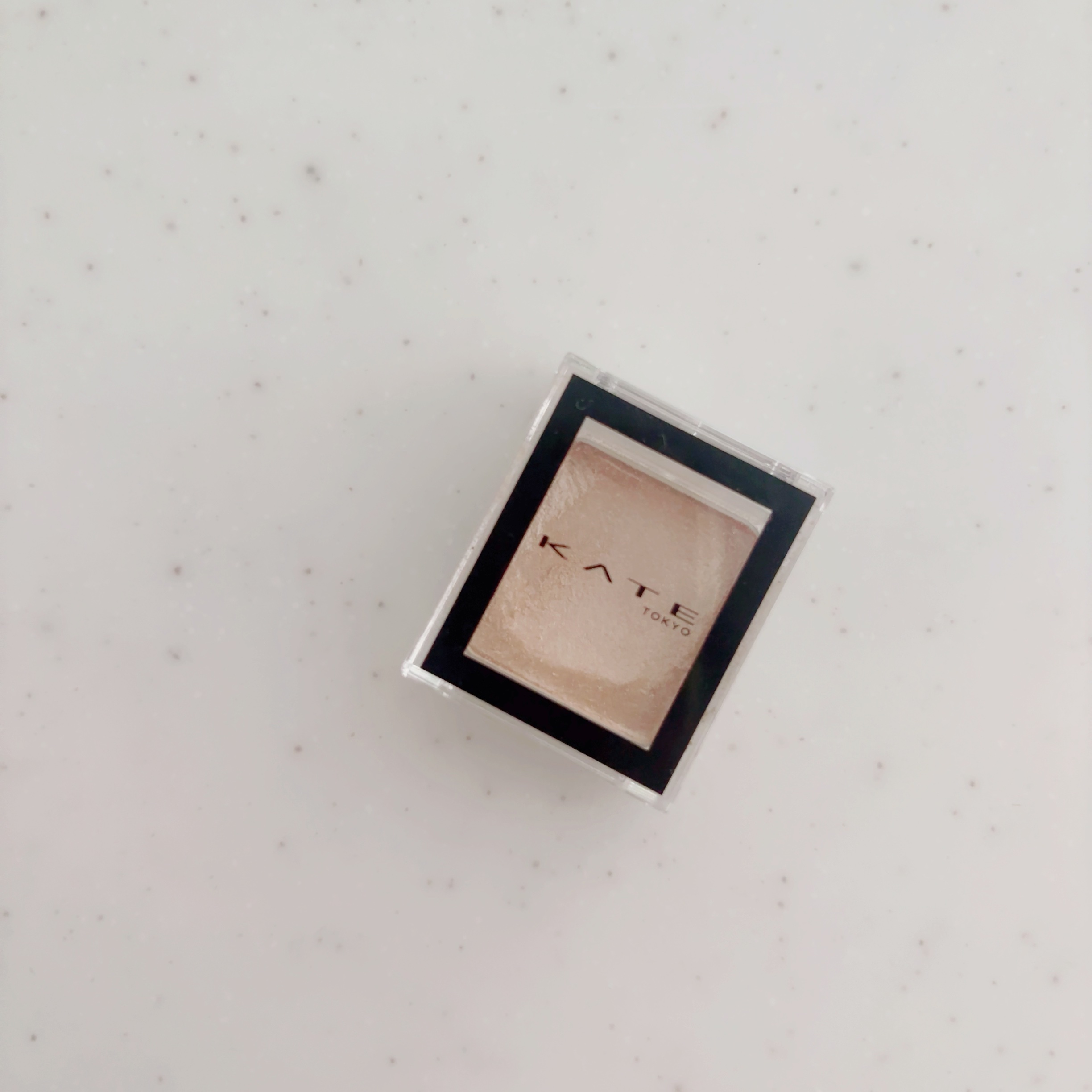 ケイト ザ アイカラー 002 イエローベージュ/KATE/単色アイシャドウを使ったクチコミ（1枚目）