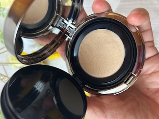 ロングウェア エア クッションファンデーション/FUNNY ELVES方里/クッションファンデーションを使ったクチコミ（2枚目）