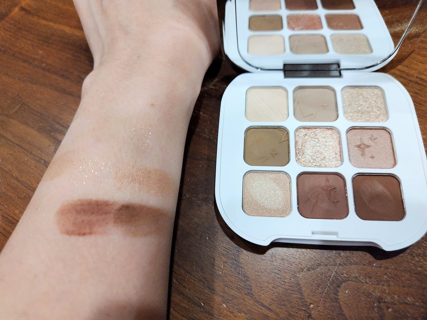 PERFECT DIARY (パーフェクトダイアリー)「原石」9色アイシャドウ クリスマス限定/PERFECT DIARY/アイシャドウパレットを使ったクチコミ(3枚目)