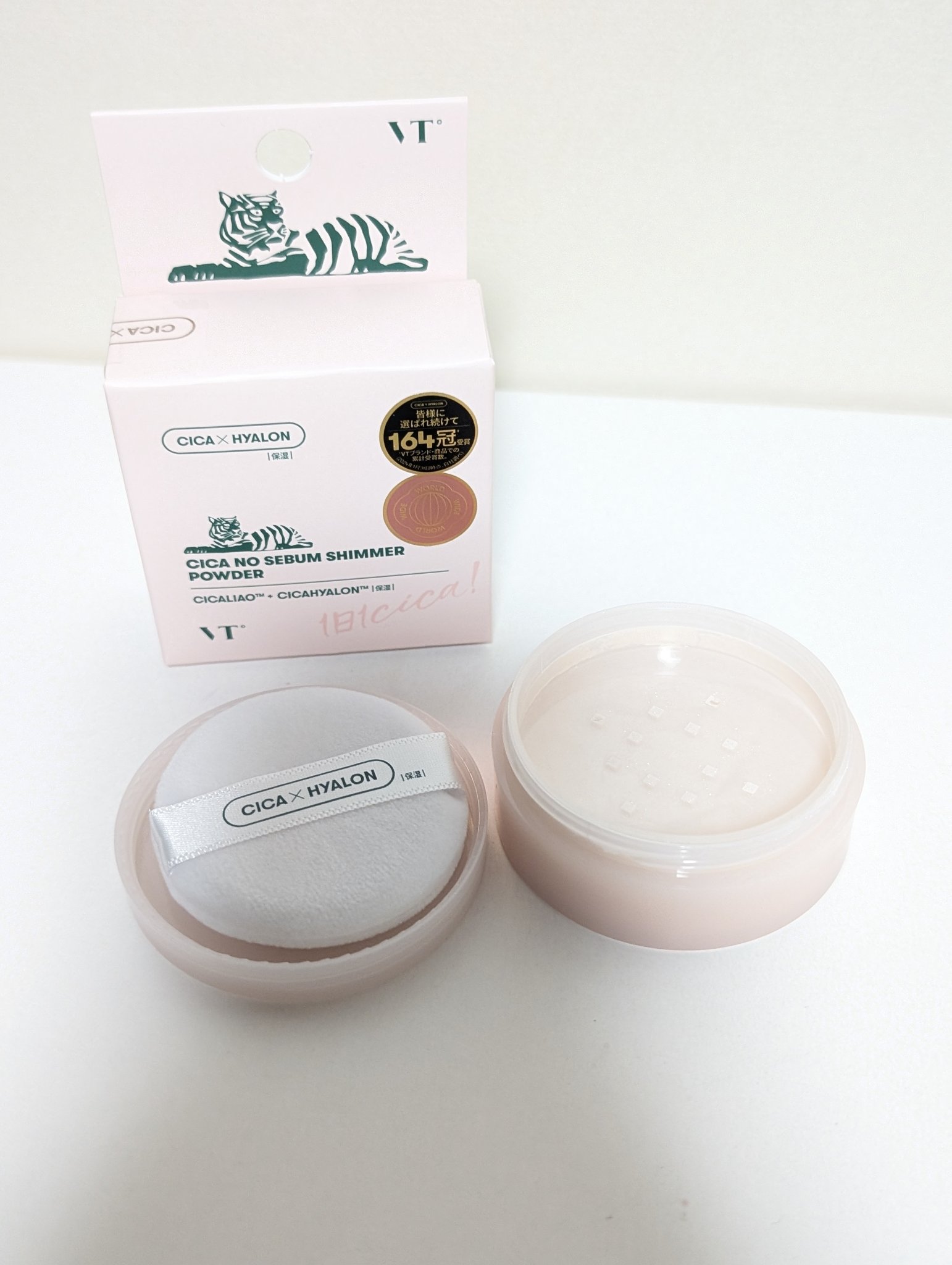 CICA ノーセバムシマーパウダー/VT/ルースパウダーを使ったクチコミ（2枚目）