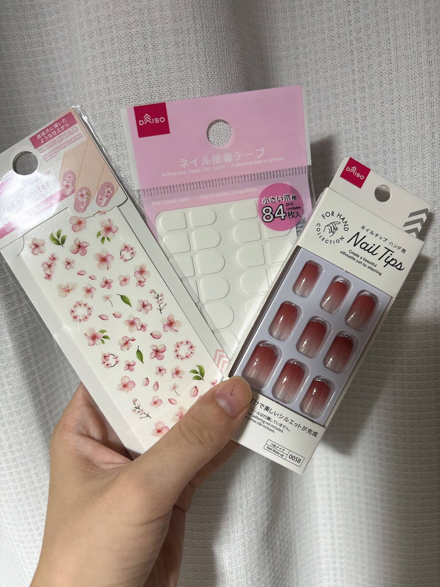 らん on LIPS 「水転写ネイルシール💅さくら🌸ネイル接着テープ💅✨ネイルチップハ..」(1枚目)