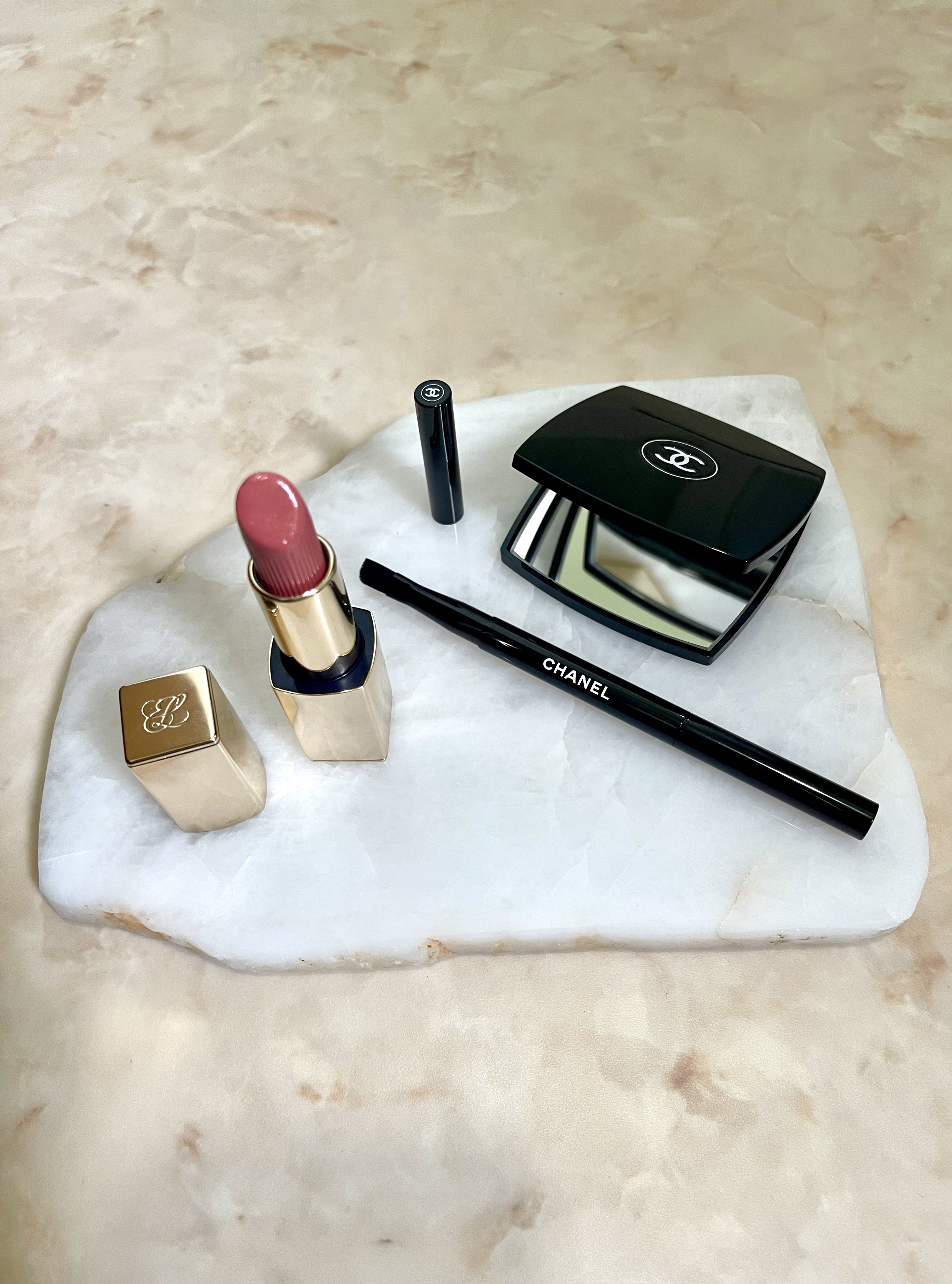 ピュア カラー クリスタル シアー リップスティック/ESTEE LAUDER/口紅を使ったクチコミ（1枚目）