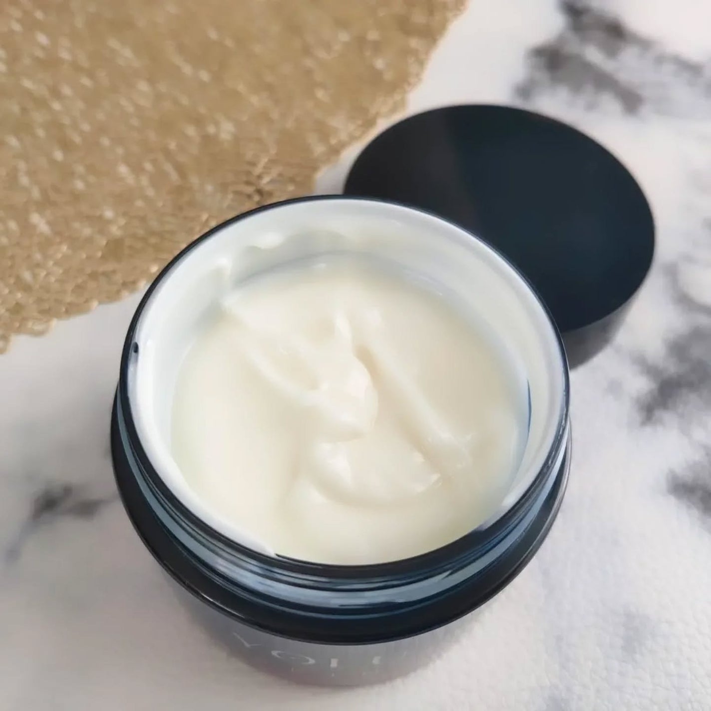 ヨル スキン オーバーナイトセラム モイスト/YOLU/美容液を使ったクチコミ(8枚目)