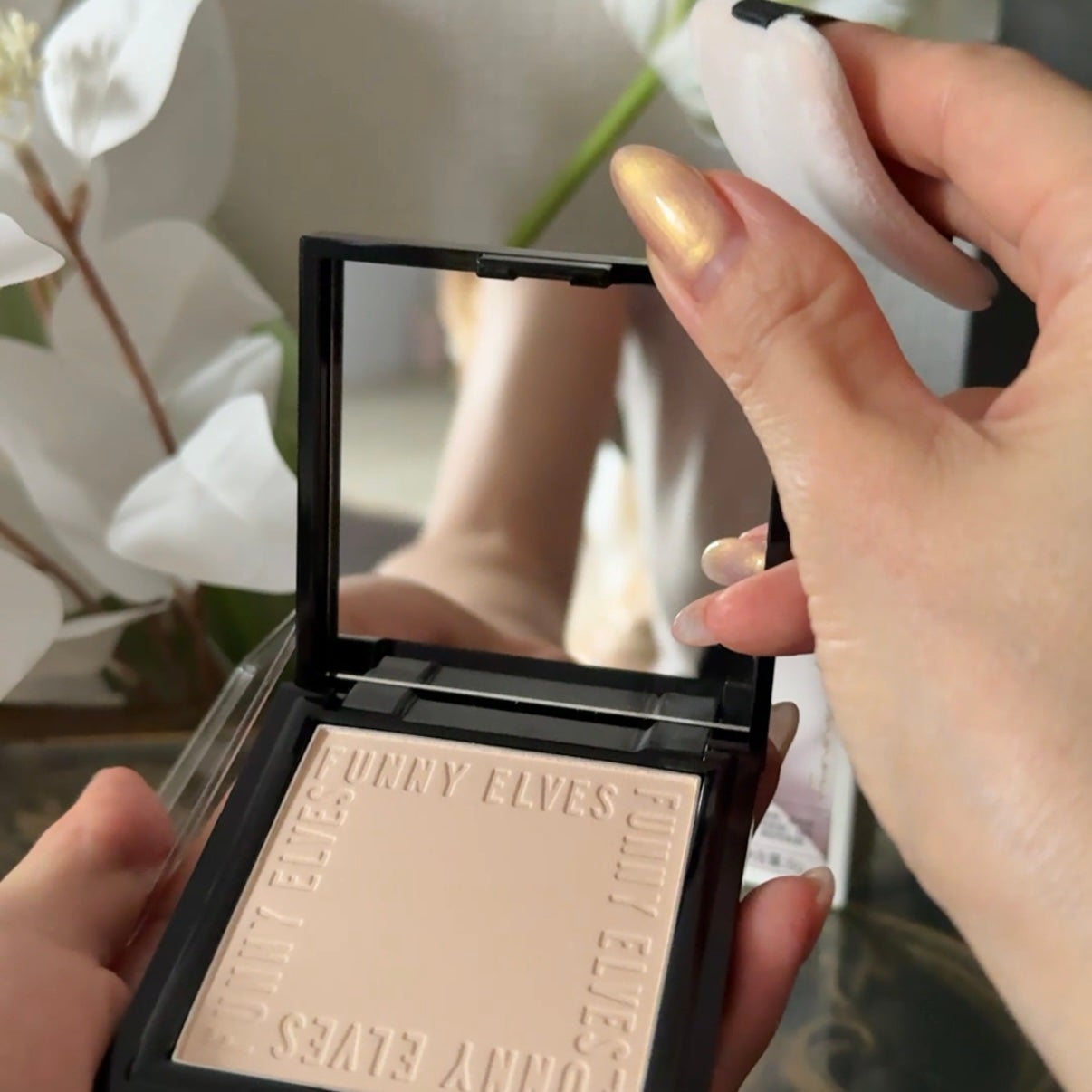 UVソフトマットプレストパウダー/FUNNY ELVES方里/プレストパウダーを使ったクチコミ(4枚目)