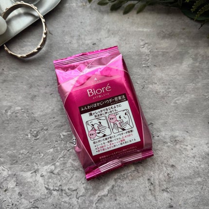 arisya08 on LIPS 「ビオレメイク直しシート&メイク持続シートさらマット肌続くセット..」(5枚目)