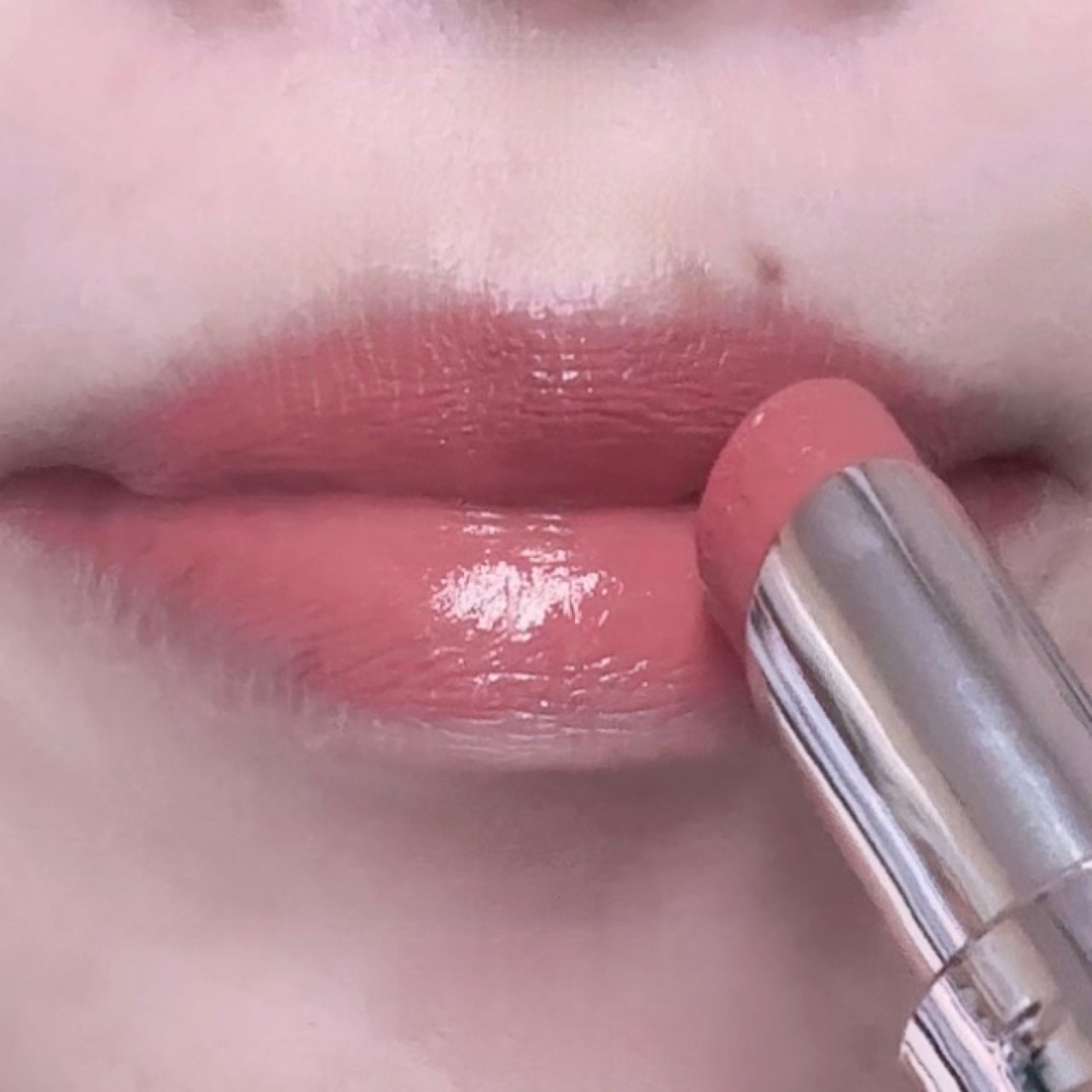 ルージュデコルテ　クリームグロウ 15G anywhere you are/DECORTÉ/口紅を使ったクチコミ（3枚目）