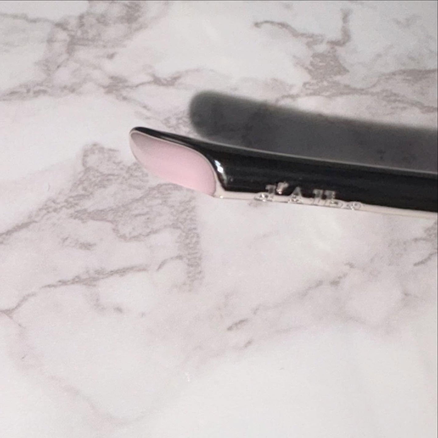 プランピングリップグロウムードボリューマイザー/ダルバ/リップグロスを使ったクチコミ(2枚目)