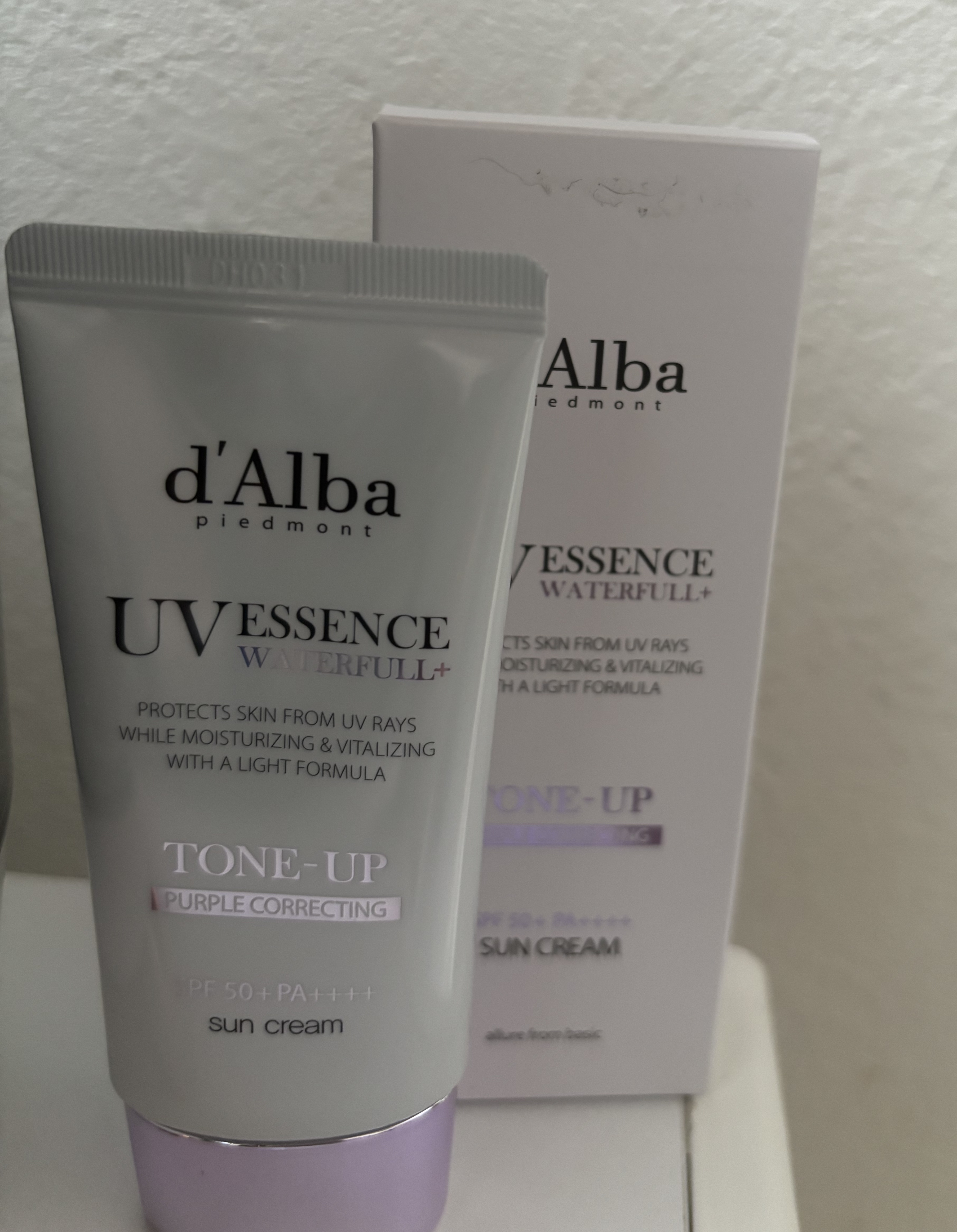 ダルバ ウォータフル トーンアップ サンクリーム(パープル)/ダルバ/日焼け止めクリームを使ったクチコミ（2枚目）