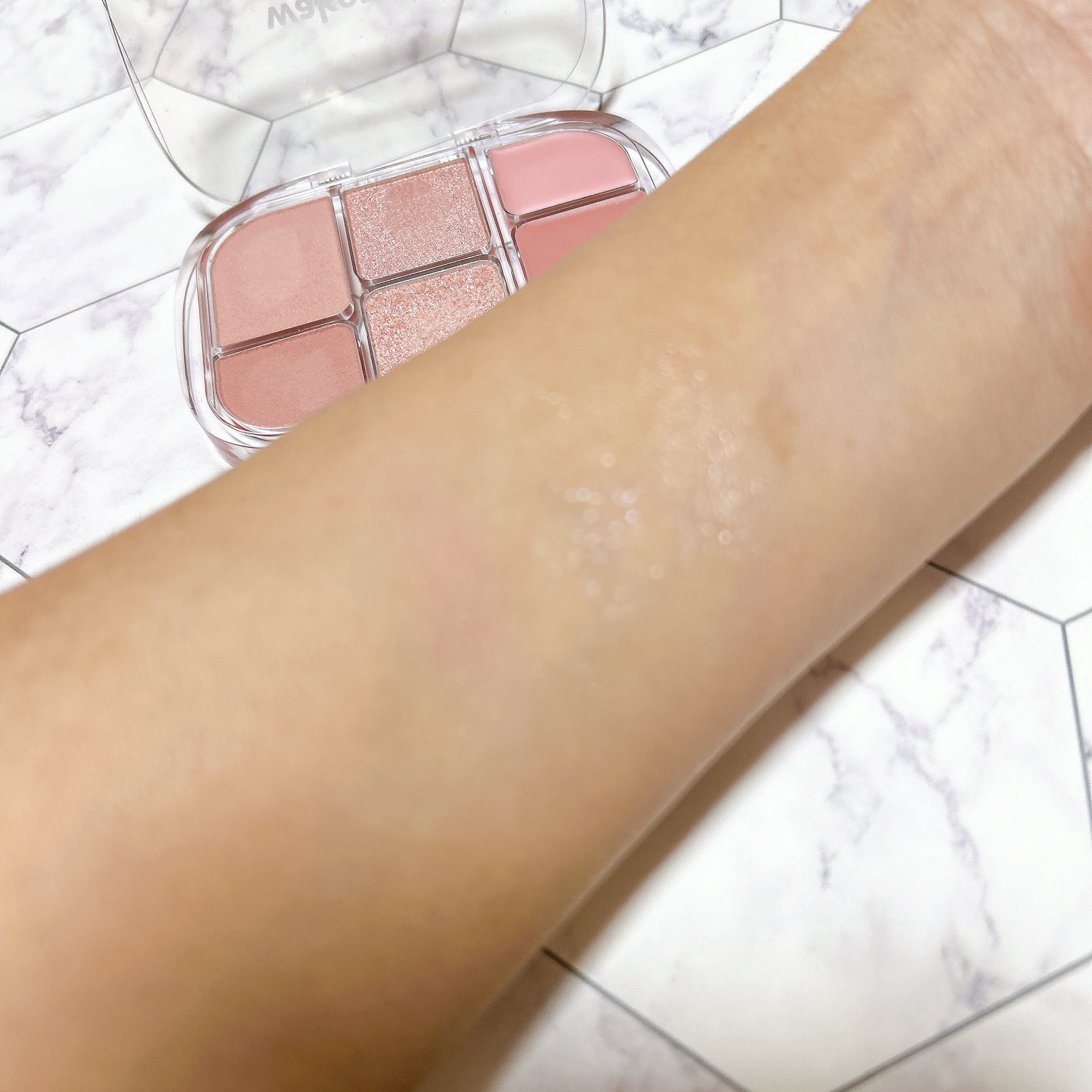 ソフトシアーマルチパレット/wakemake/アイシャドウパレットを使ったクチコミ（2枚目）