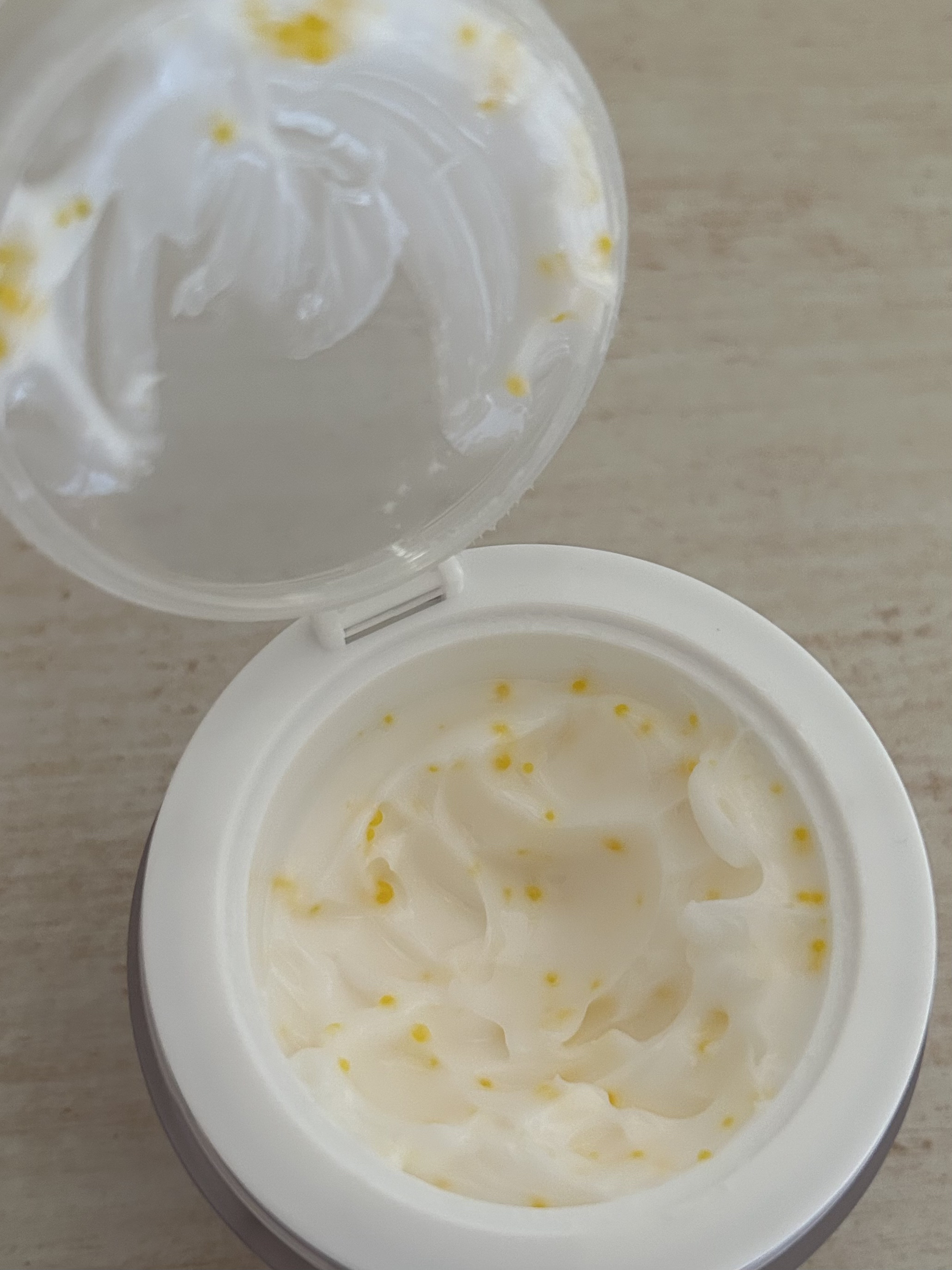 ビタトーニングカプセルクリーム/ダルバ/フェイスクリームを使ったクチコミ（3枚目）