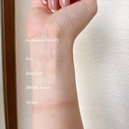 ル・レオスールデクラ /クレ・ド・ポー ボーテ/パウダーハイライトを使ったクチコミ(2枚目)