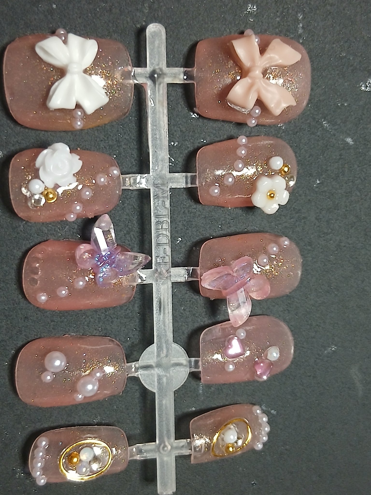 クリアネイルチップ/セリア/ネイルチップ・パーツを使ったクチコミ（2枚目）