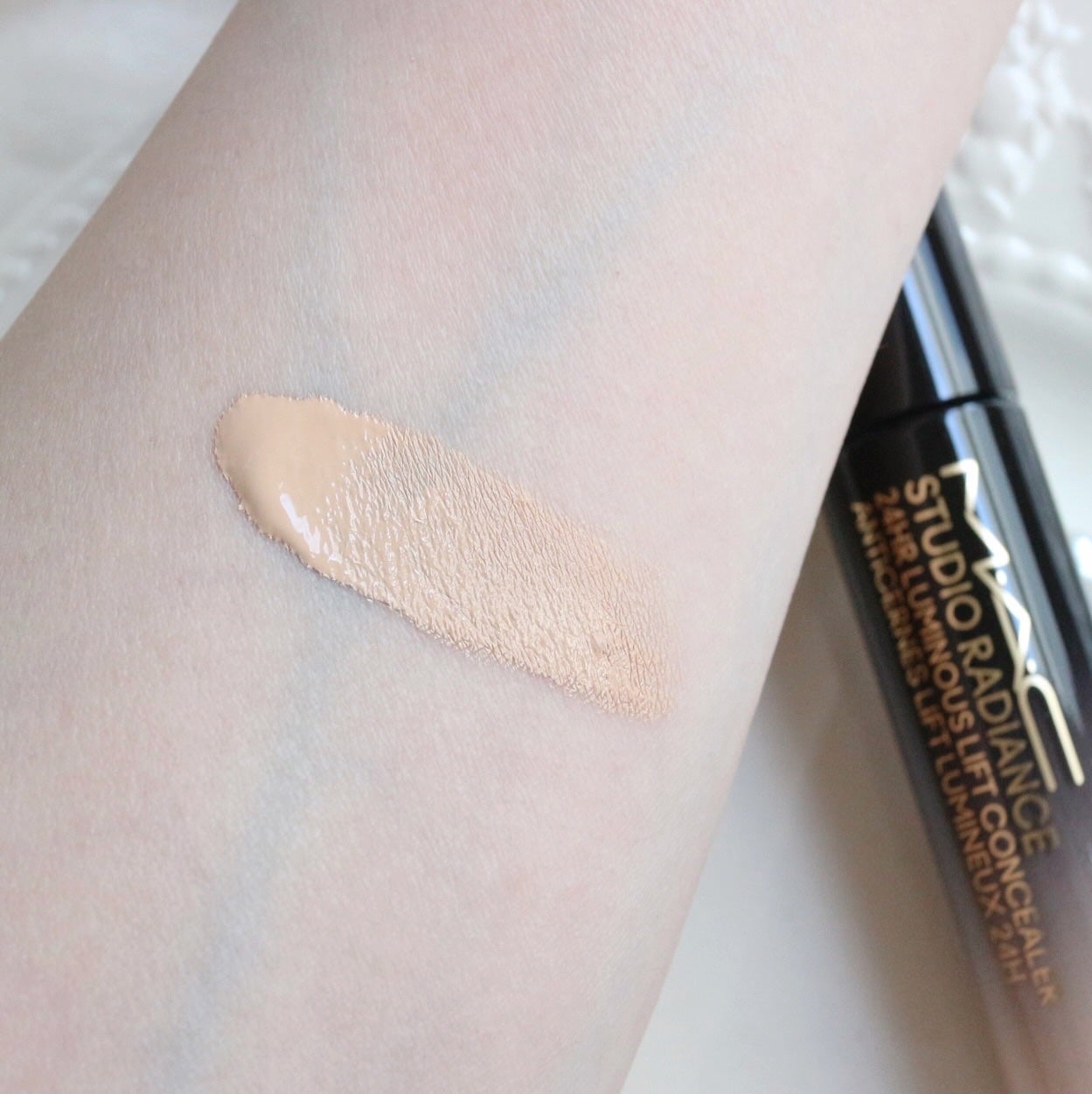 スタジオ ラディアンス 24 ルミナス コンシーラー/M・A・C/リキッドコンシーラーを使ったクチコミ(6枚目)