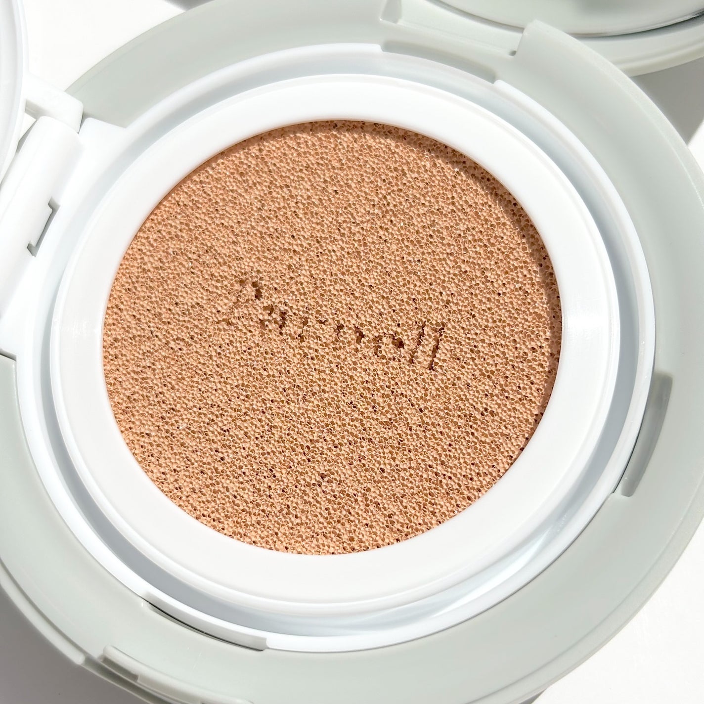 シカマヌ セラム イン マット クッション/parnell/クッションファンデーションを使ったクチコミ(3枚目)