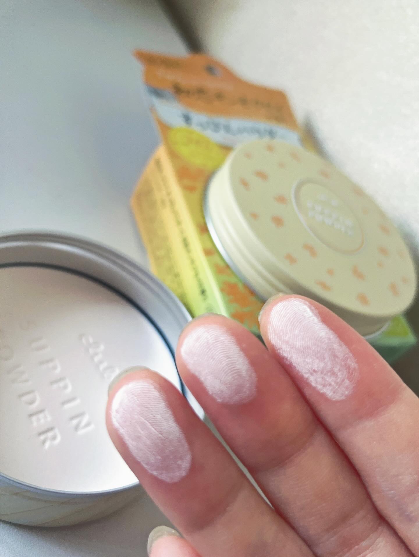 すっぴんパウダーC 初恋キンモクセイの香り/クラブ/プレストパウダーを使ったクチコミ（3枚目）