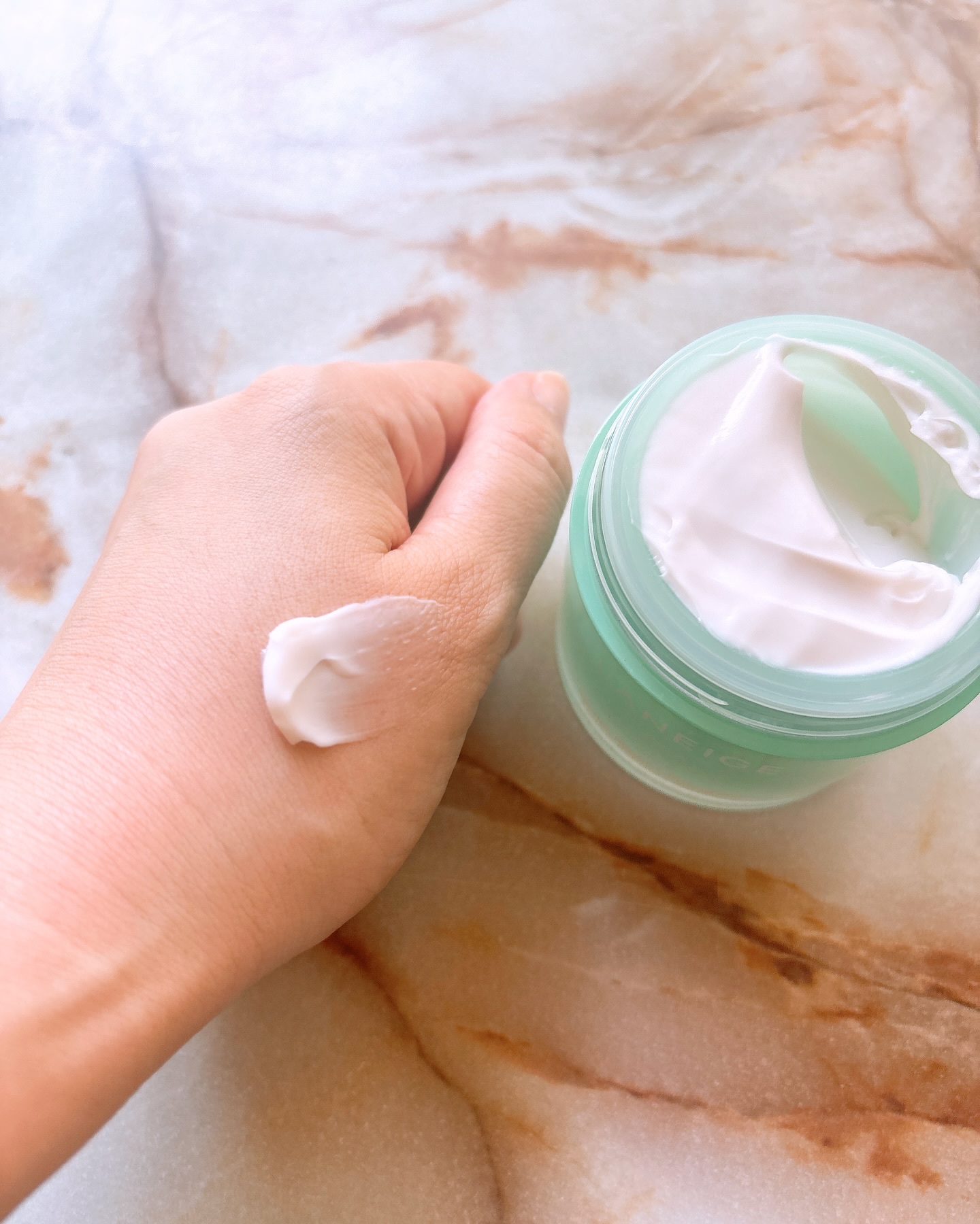 シカスリーピングマスク N/LANEIGE/フェイスクリームを使ったクチコミ（3枚目）