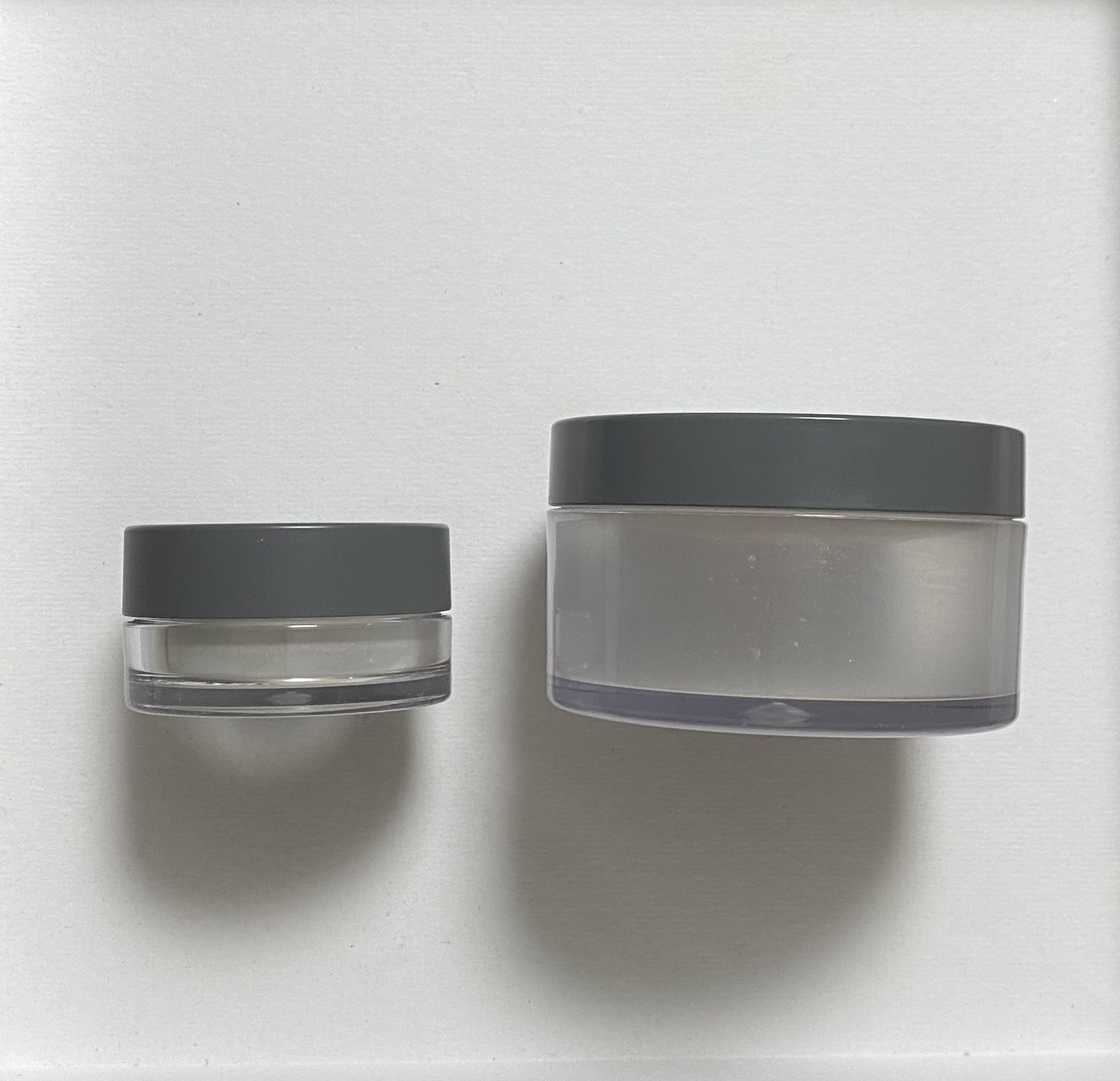 フィニッシングパウダー マット/チャコット・コスメティクス/ルースパウダーを使ったクチコミ（2枚目）