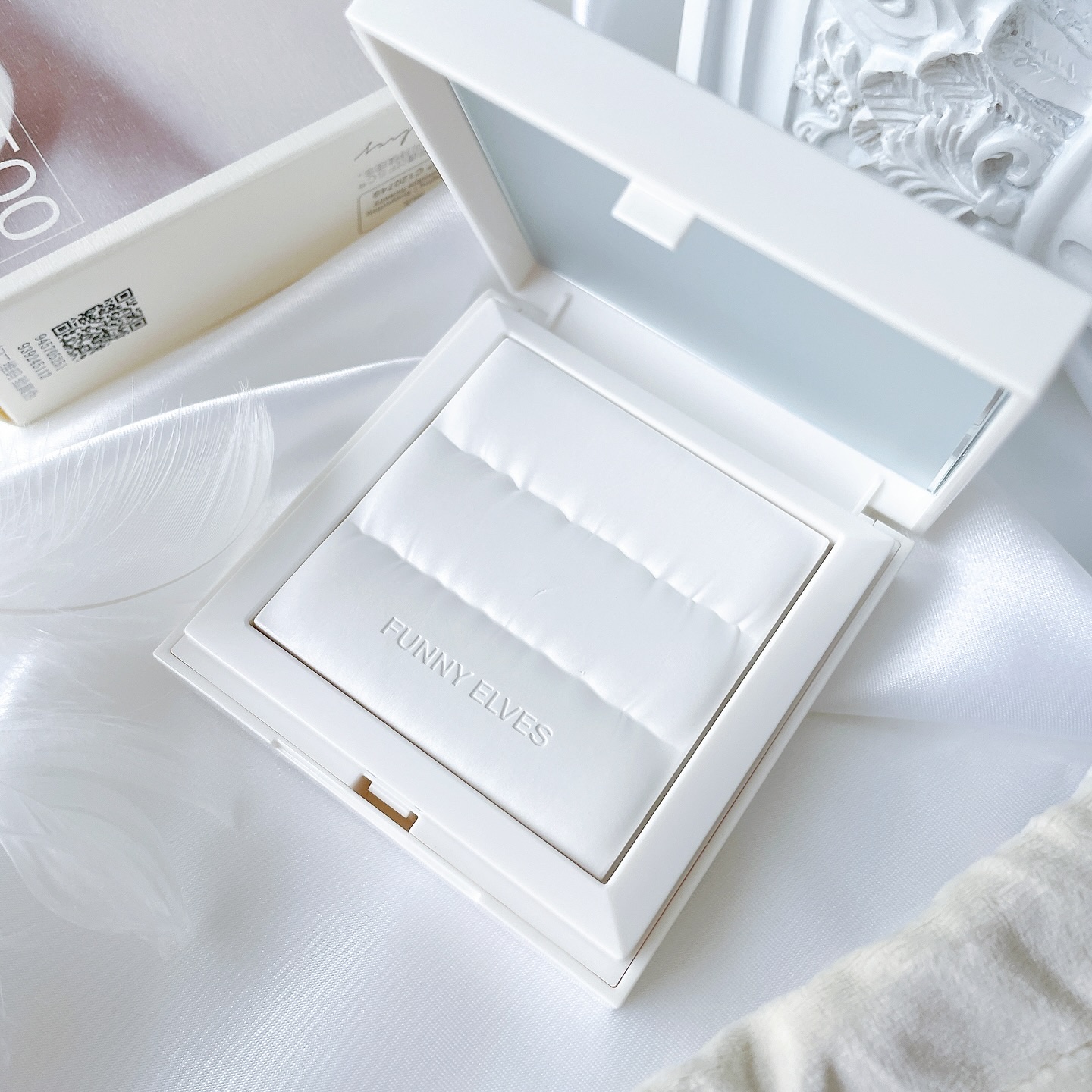 ノートレースシースルーセッティングパウダー/FUNNY ELVES方里/プレストパウダーを使ったクチコミ（3枚目）