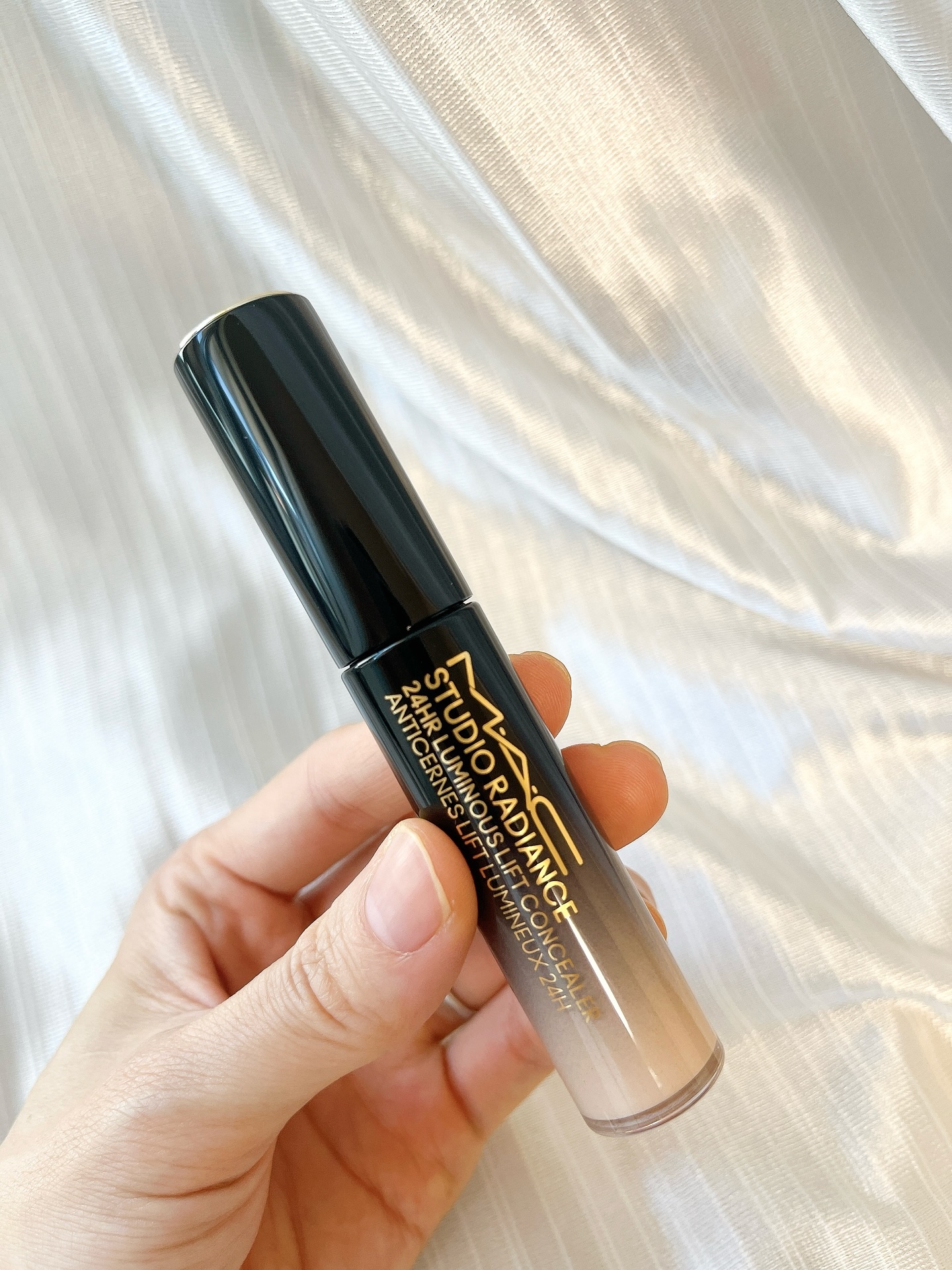 スタジオ ラディアンス 24 ルミナス コンシーラー/M・A・C/リキッドコンシーラーを使ったクチコミ（2枚目）