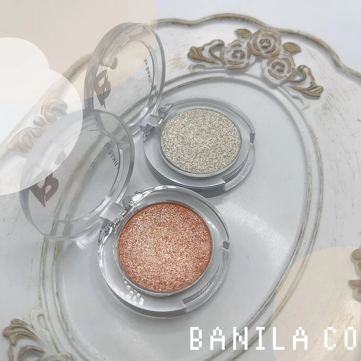 バニラコ　(@Banilaco_Japan )
Hyper Holo Beam Eye Glitter

オイルを含んだパウダーなので、ラメ飛びせずしっかりフィットしてくれます🥺
ラメラメが美しい✨✨✨ℬℯ𝒶𝓊𝓉𝒾𝒻𝓊𝓁

