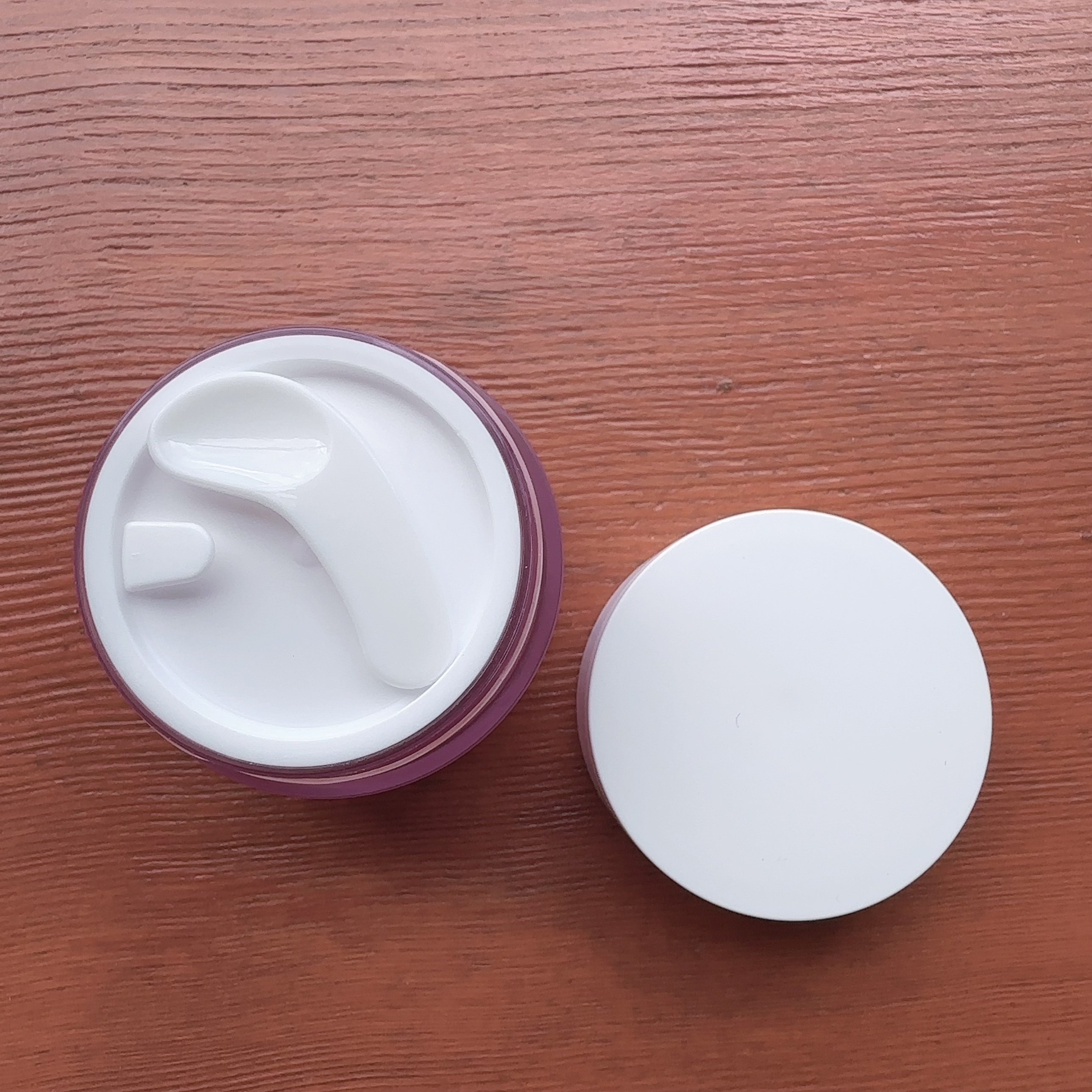 リフレッシュリップスリーピングマスク/ISOI/その他スキンケアを使ったクチコミ（2枚目）