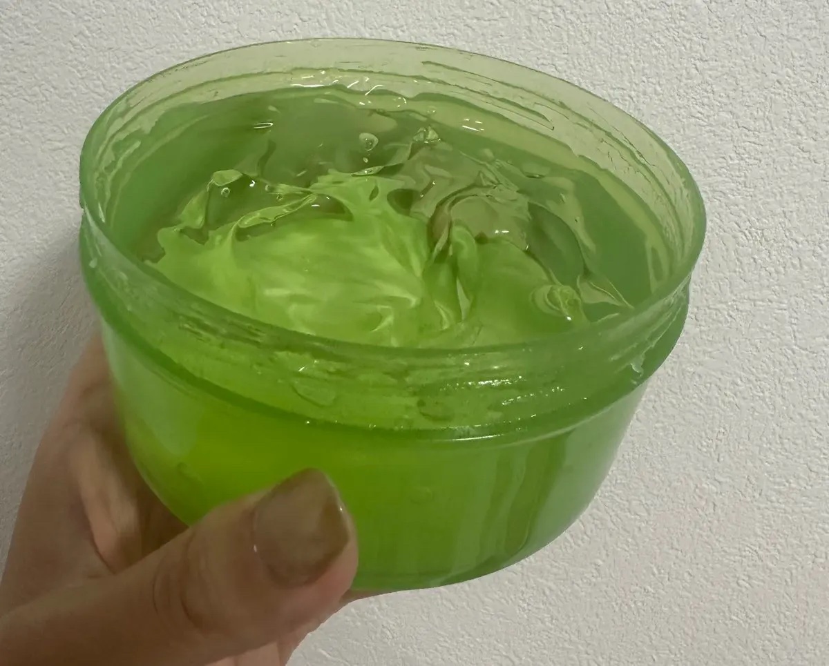 MEDIHEAL アロエベラハイドロゲルのクチコミ「🌿メディヒール　アロエジェルレビュー🌿
日焼け肌にこれが最強！🌞
子どもと外遊びしたあとにも◯.....」（2枚目）