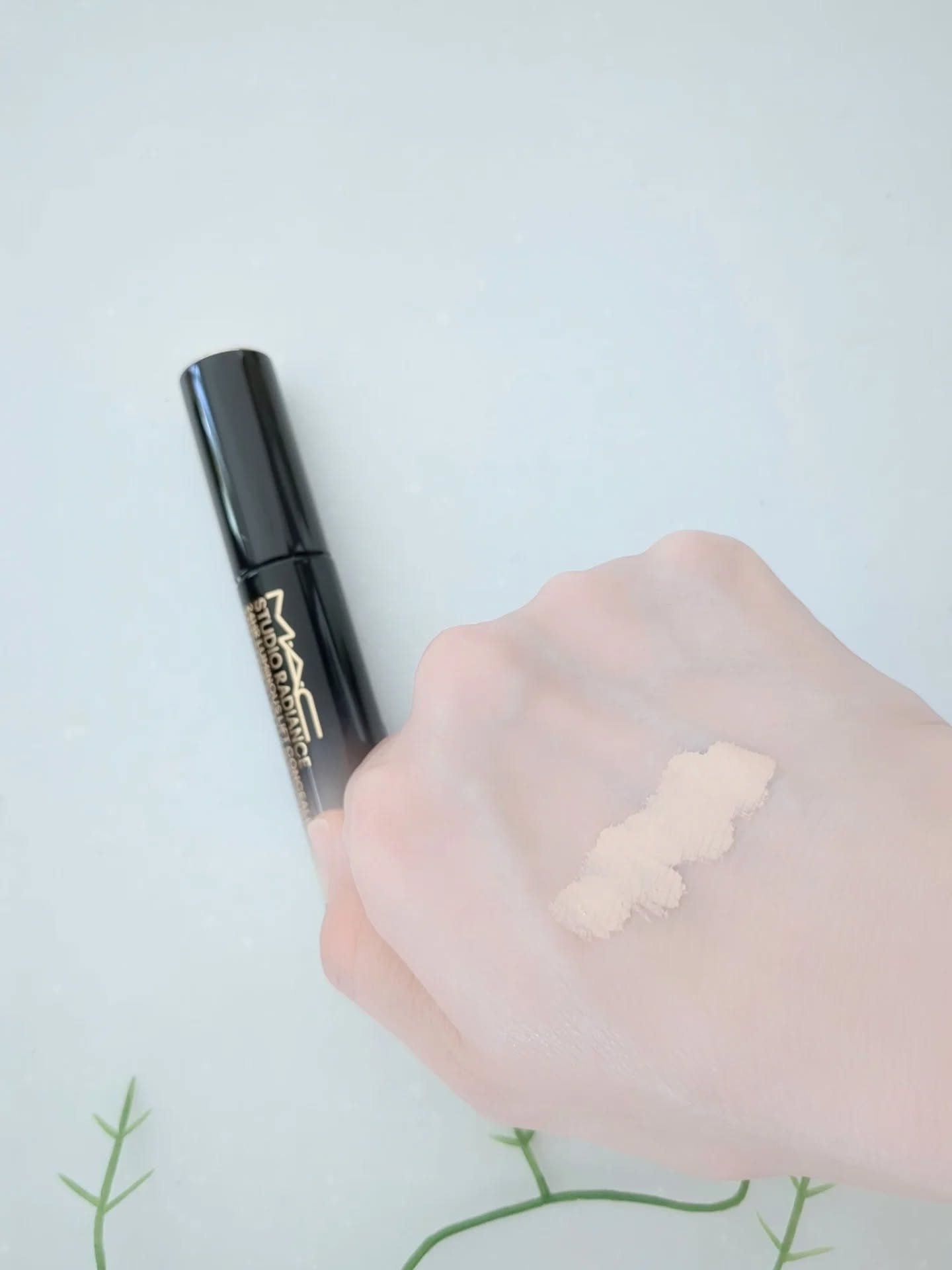 スタジオ ラディアンス 24 ルミナス コンシーラー/M・A・C/リキッドコンシーラーを使ったクチコミ（3枚目）