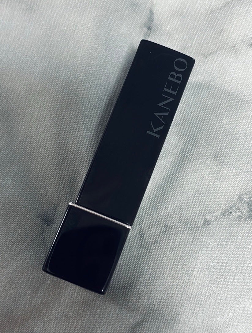 ルージュスターヴァイブラント/KANEBO/口紅を使ったクチコミ(4枚目)