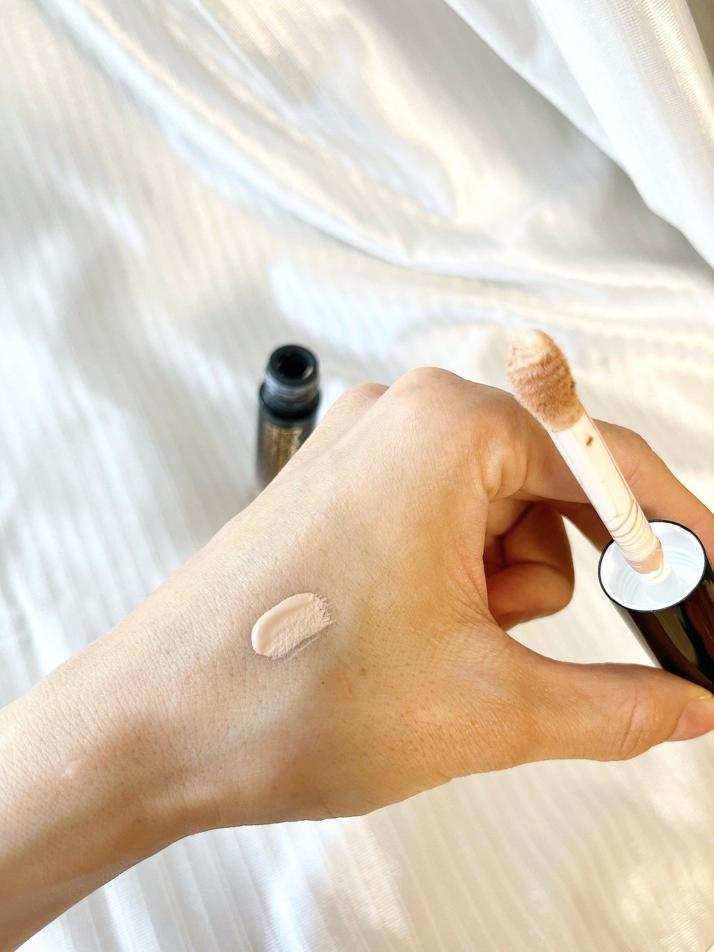 スタジオ ラディアンス 24 ルミナス コンシーラー/M・A・C/リキッドコンシーラーを使ったクチコミ(4枚目)