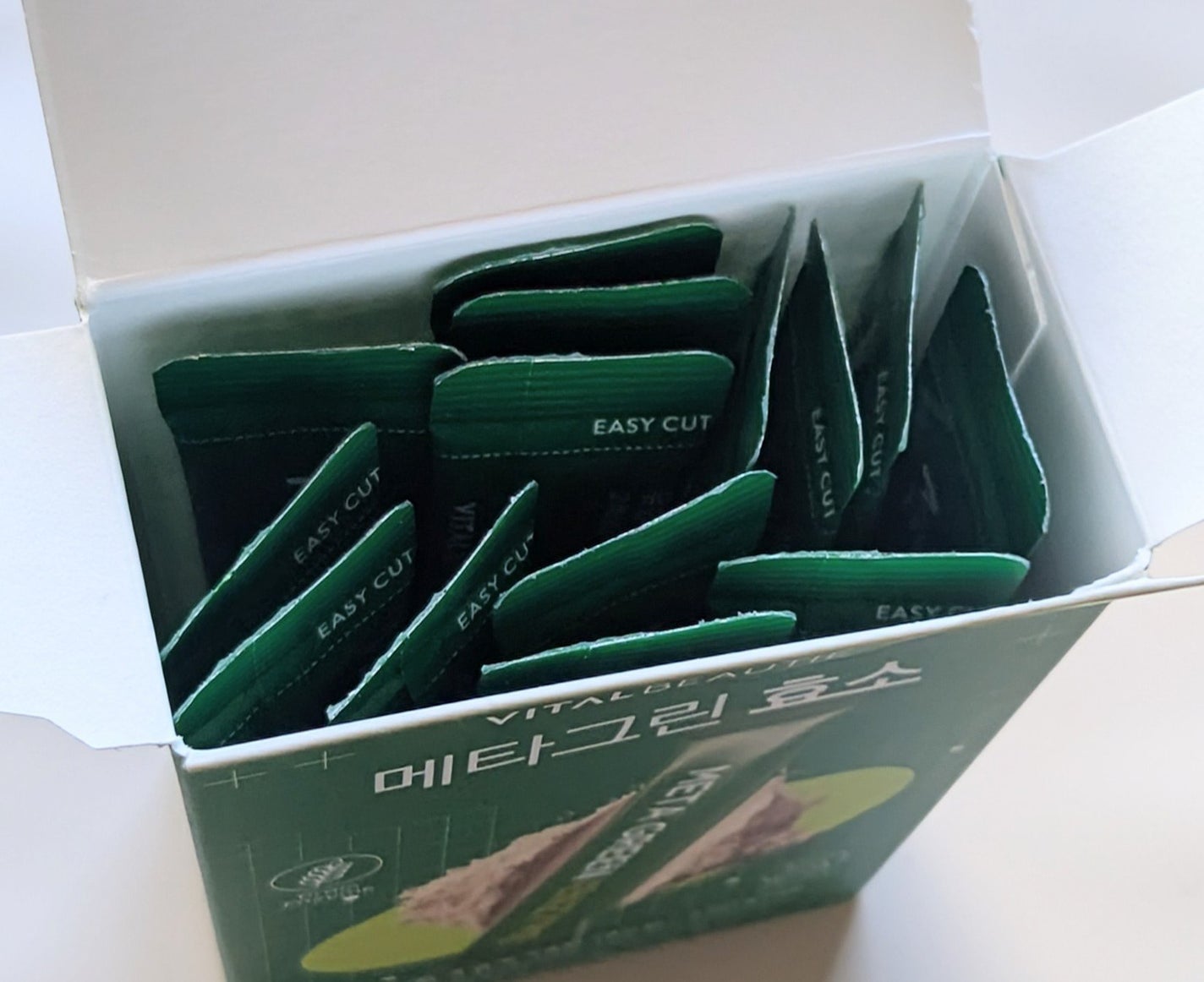 あーさ on LIPS 「#PR#VITALBEAUTIE@powderroom_jp_..」(2枚目)