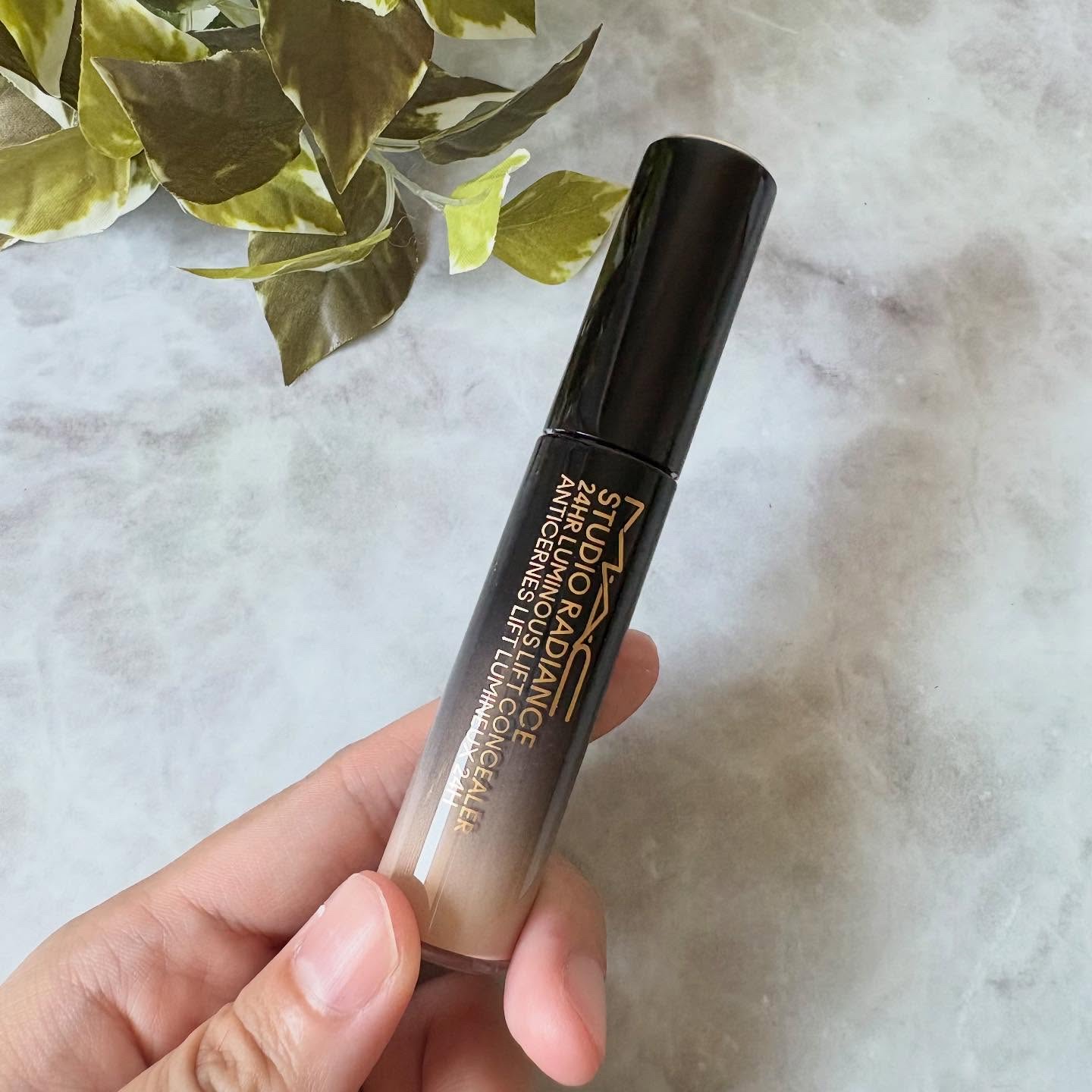 スタジオ ラディアンス 24 ルミナス コンシーラー/M・A・C/リキッドコンシーラーを使ったクチコミ（2枚目）