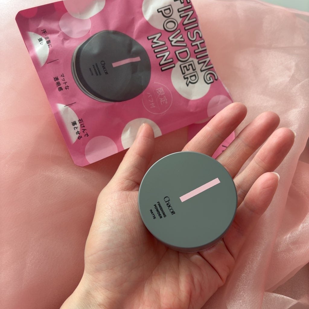 フィニッシングパウダー マット/チャコット・コスメティクス/ルースパウダーを使ったクチコミ(2枚目)