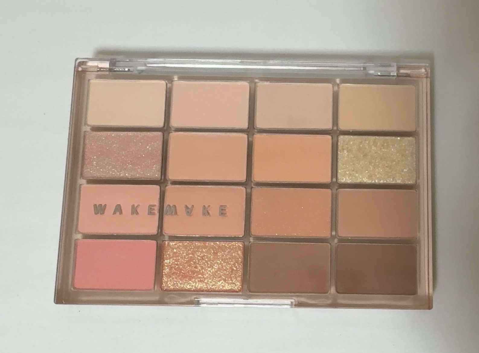 ソフトブラーリングアイパレット/wakemake/アイシャドウパレットを使ったクチコミ（1枚目）