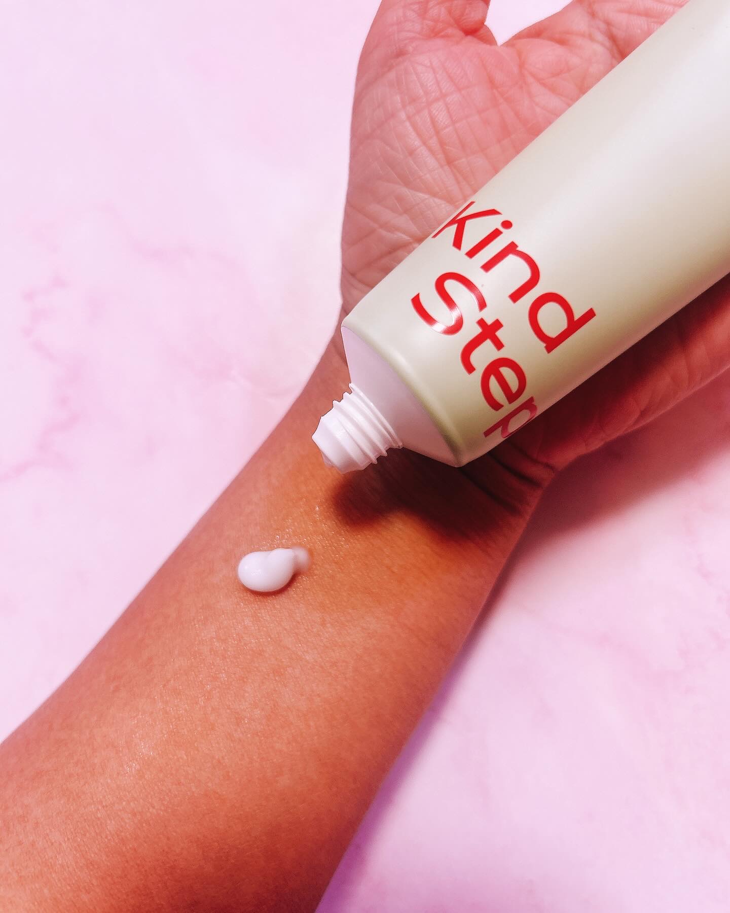 パントセラポアタイットンクリーム/KindStep/フェイスクリームを使ったクチコミ（2枚目）