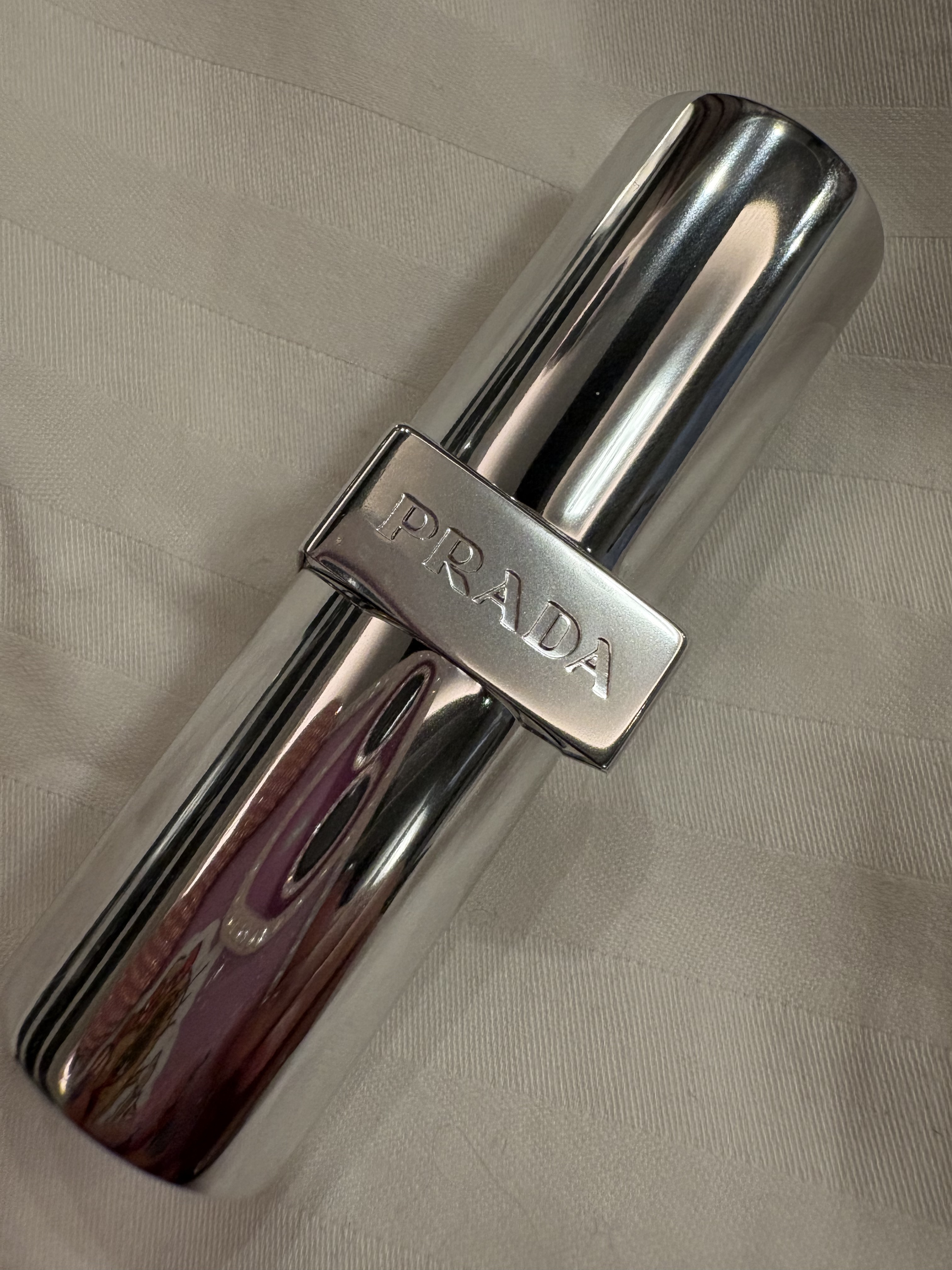 リップ バーム ブラッシング ケア U001 アストラル ピンク/PRADA BEAUTY/リップバームを使ったクチコミ（1枚目）