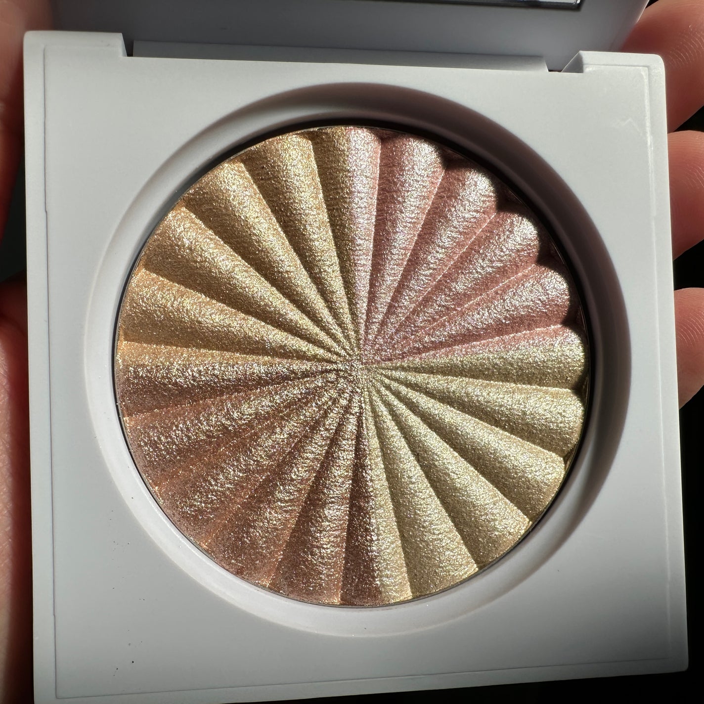 MINI HIGHLIGHTER/Ofra Cosmetics/パウダーハイライトを使ったクチコミ(1枚目)