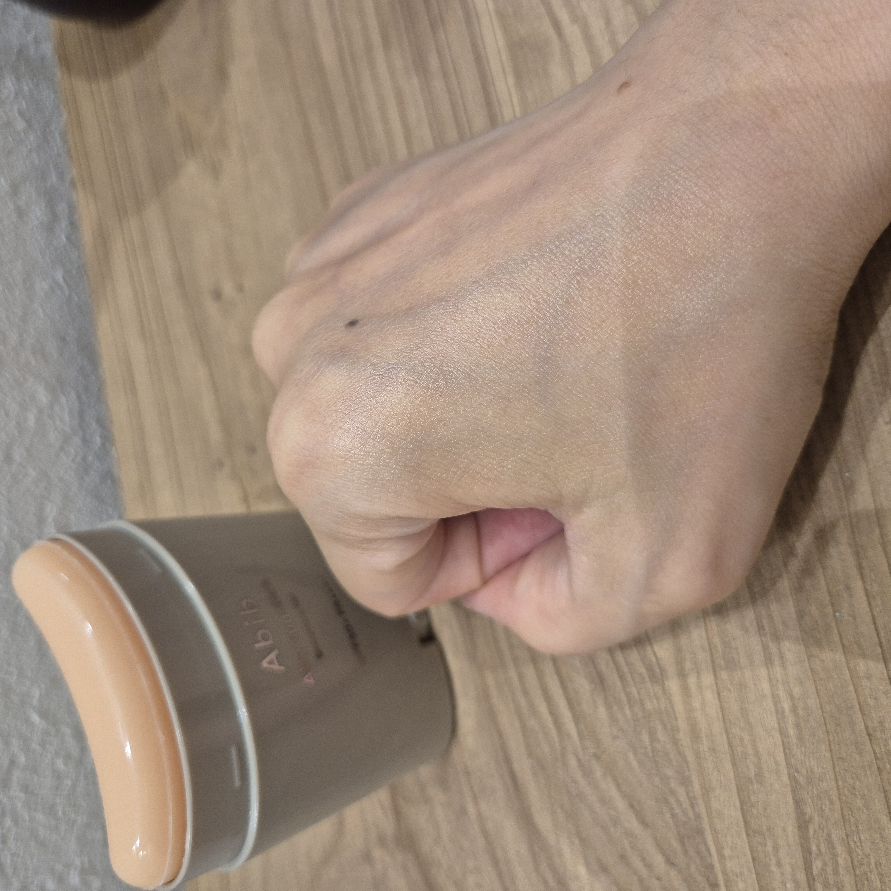 エアリーサンスティックスムージングバー/Abib /日焼け止めスティックを使ったクチコミ（3枚目）